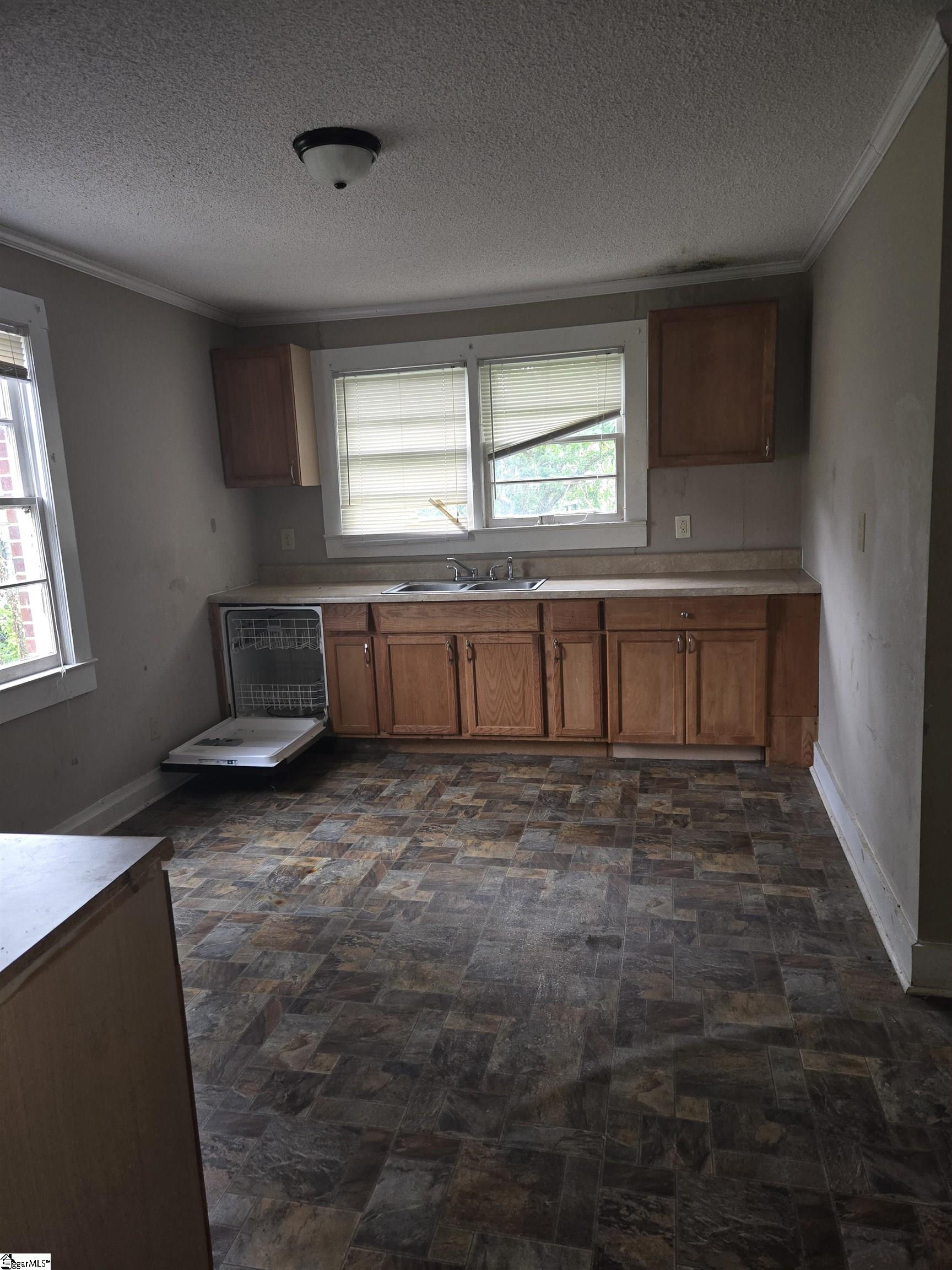 110 N Owens, Clinton, South Carolina image 2