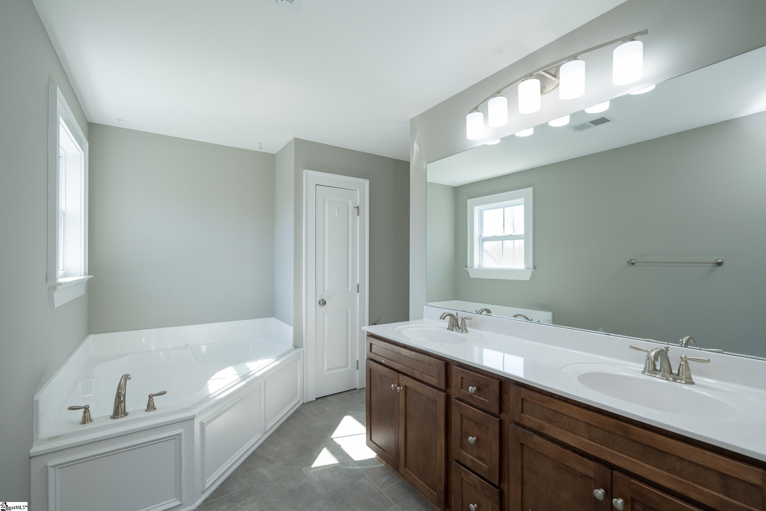 112 Nokota, Pelzer, South Carolina image 32