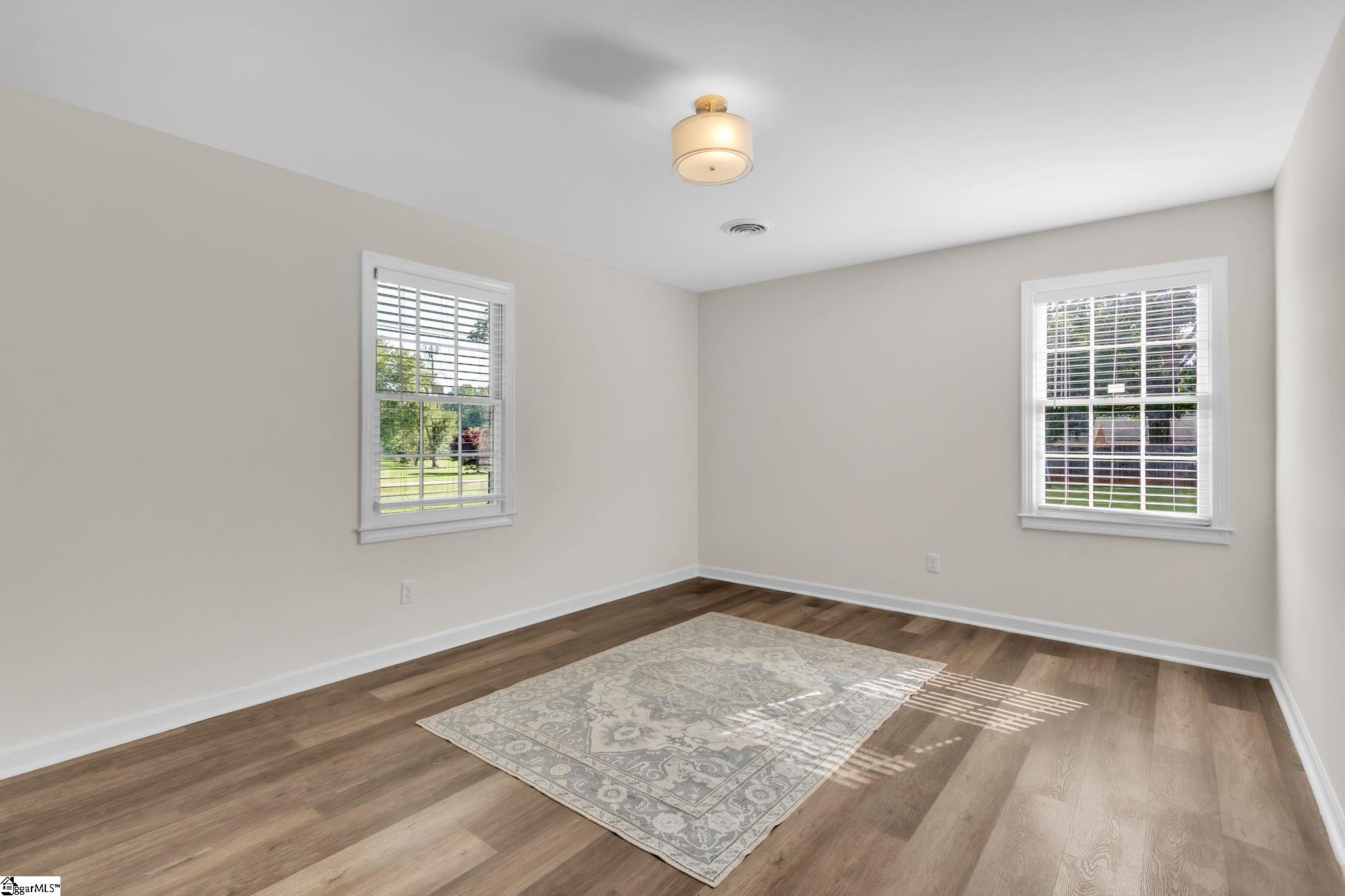 MLS #1563588 image #18