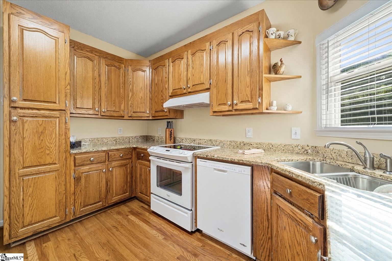 MLS #1563676 image #14