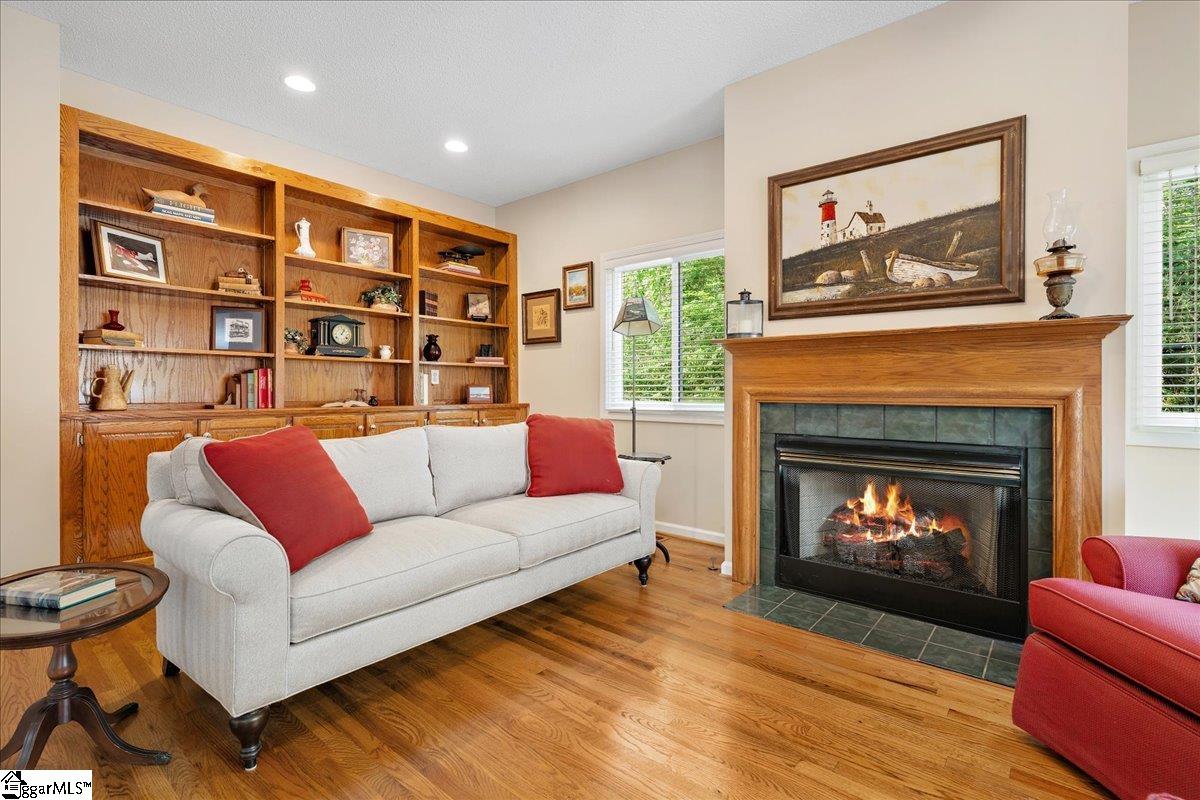 MLS #1563676 image #2