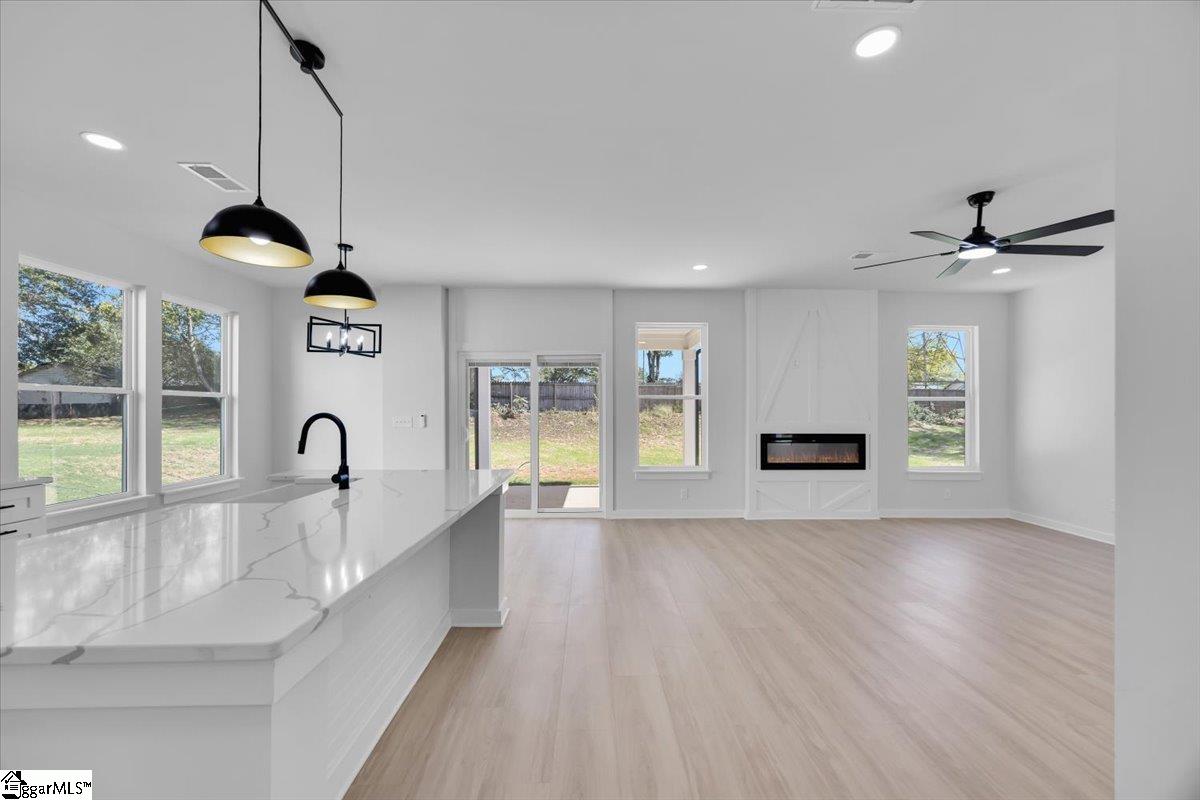 MLS #1563936 image #15