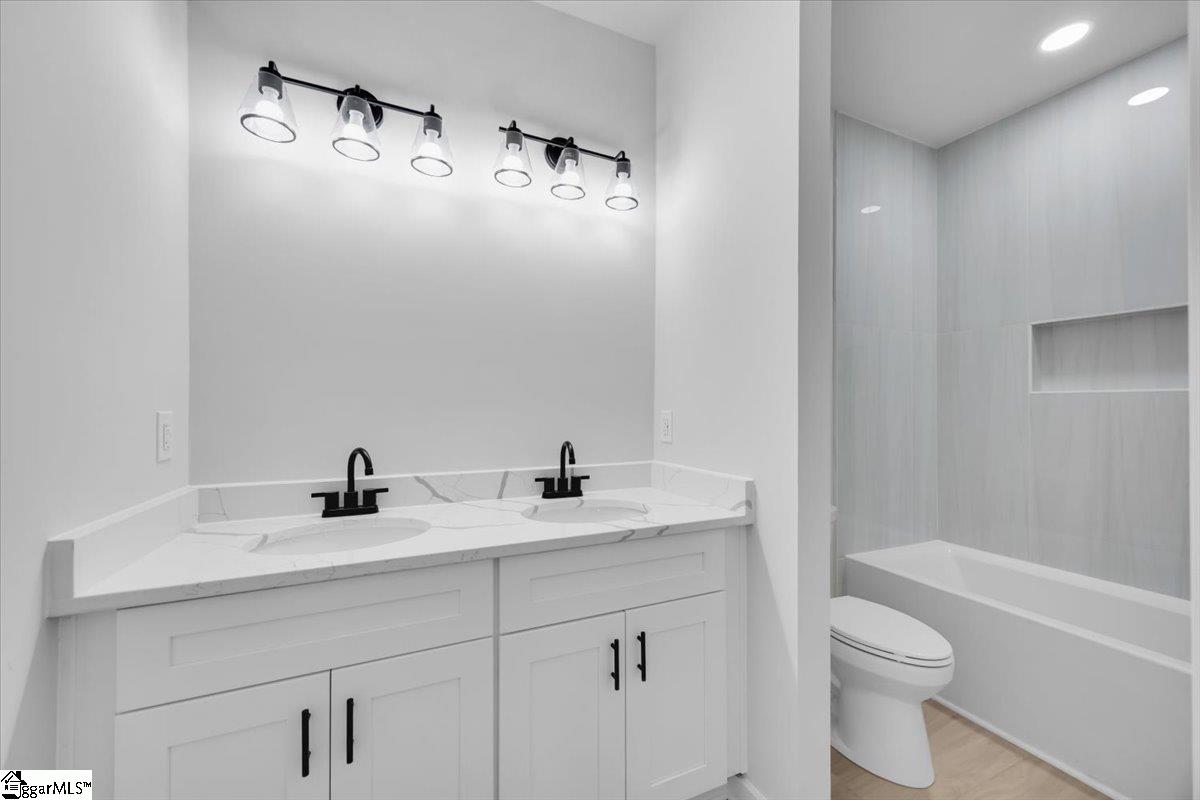 MLS #1563936 image #32