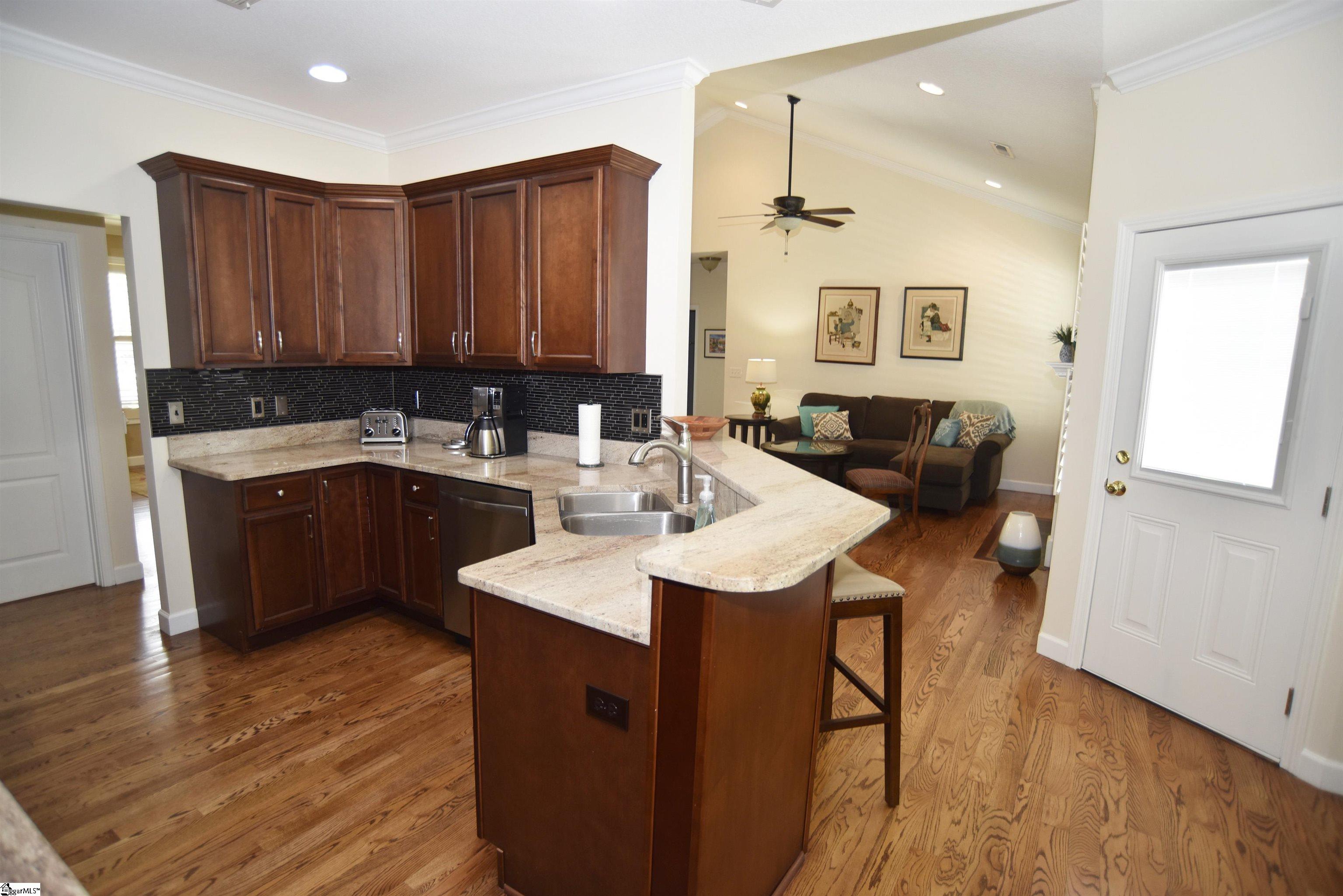 MLS #1564196 image #10