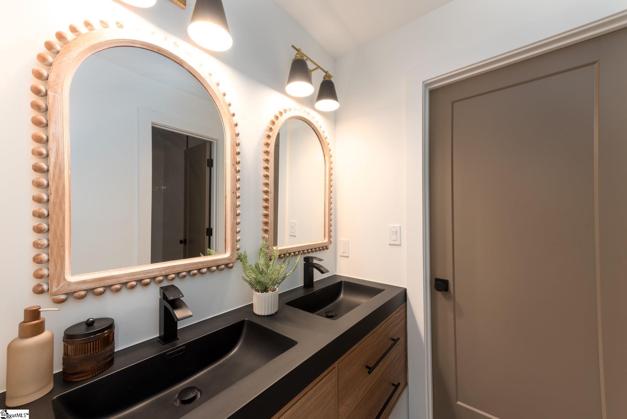 MLS #1565236 image #35