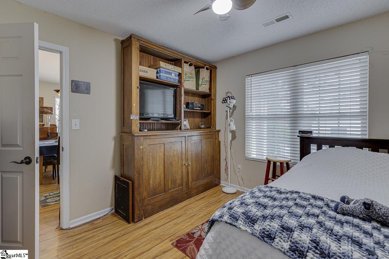 MLS #1565583 image #21