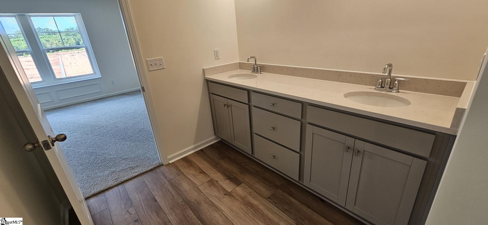 MLS #1566136 image #16