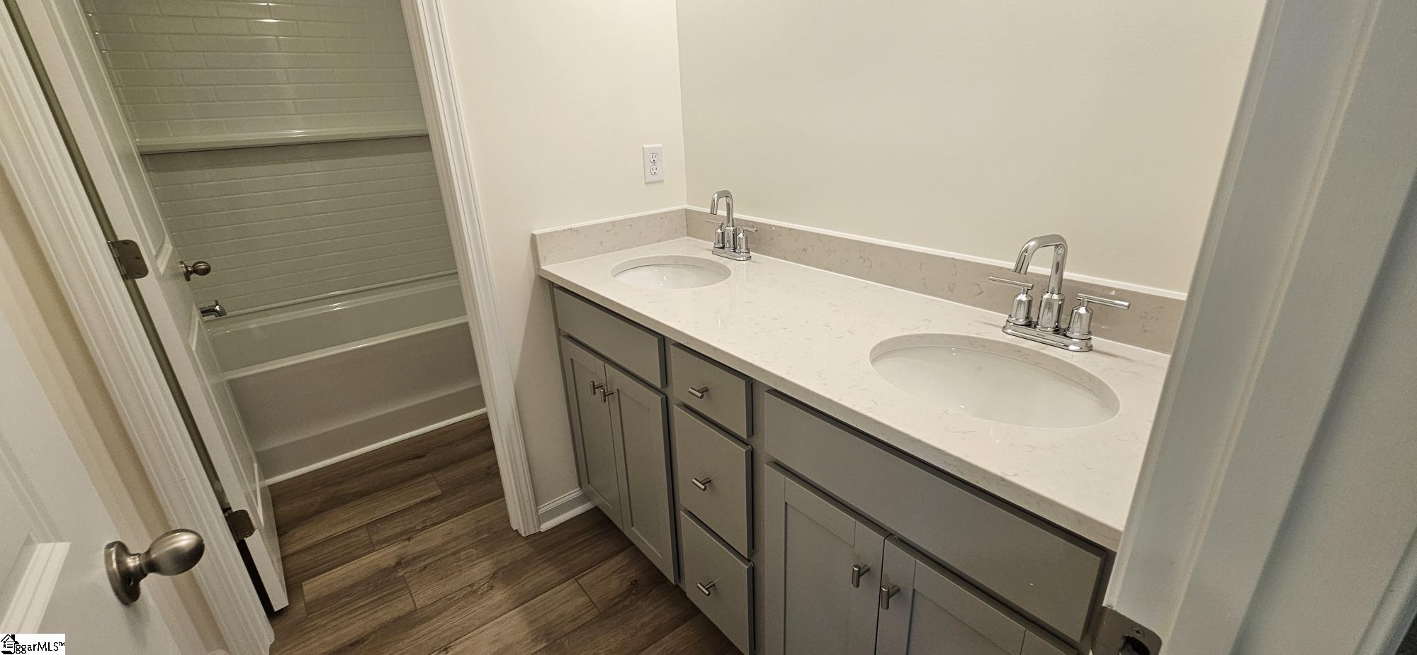 MLS #1566136 image #19