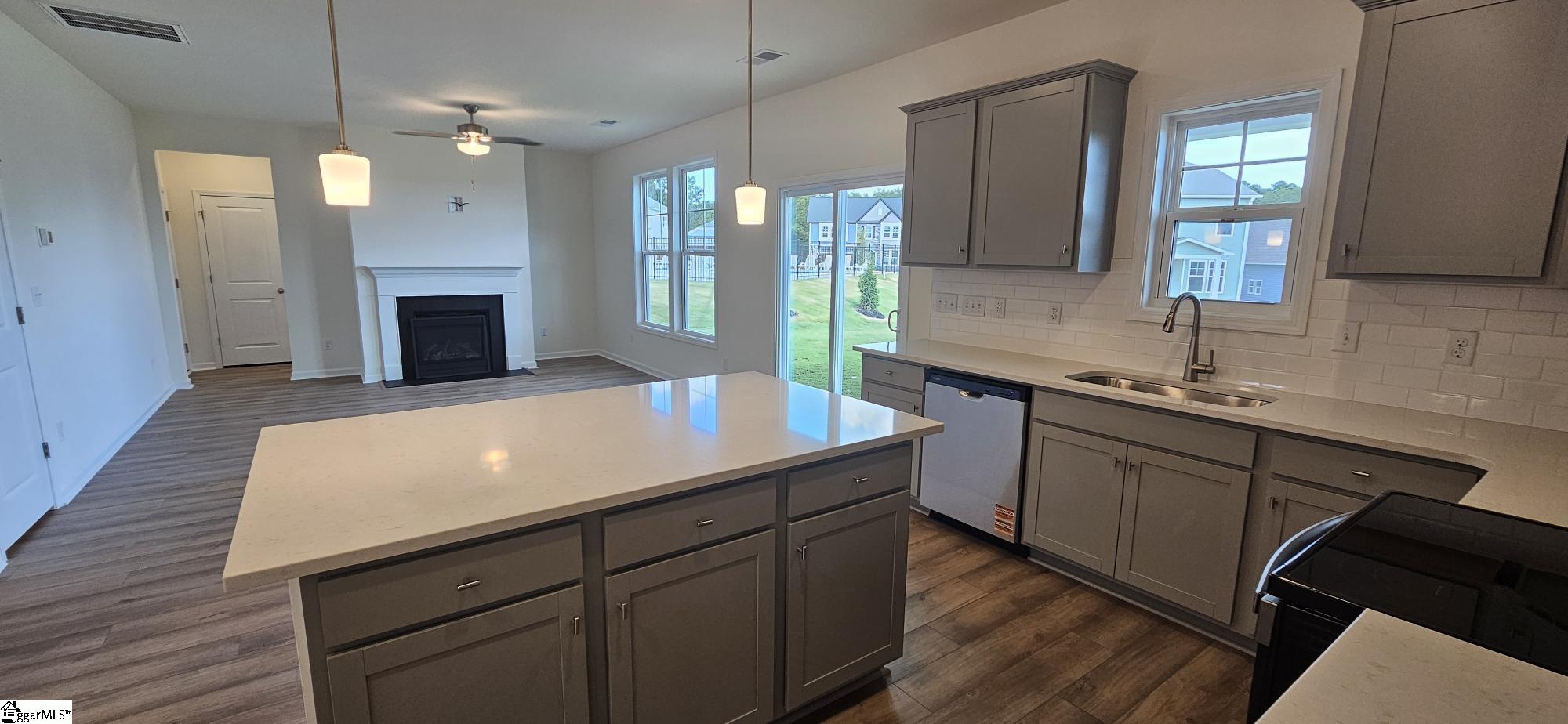 MLS #1566136 image #5