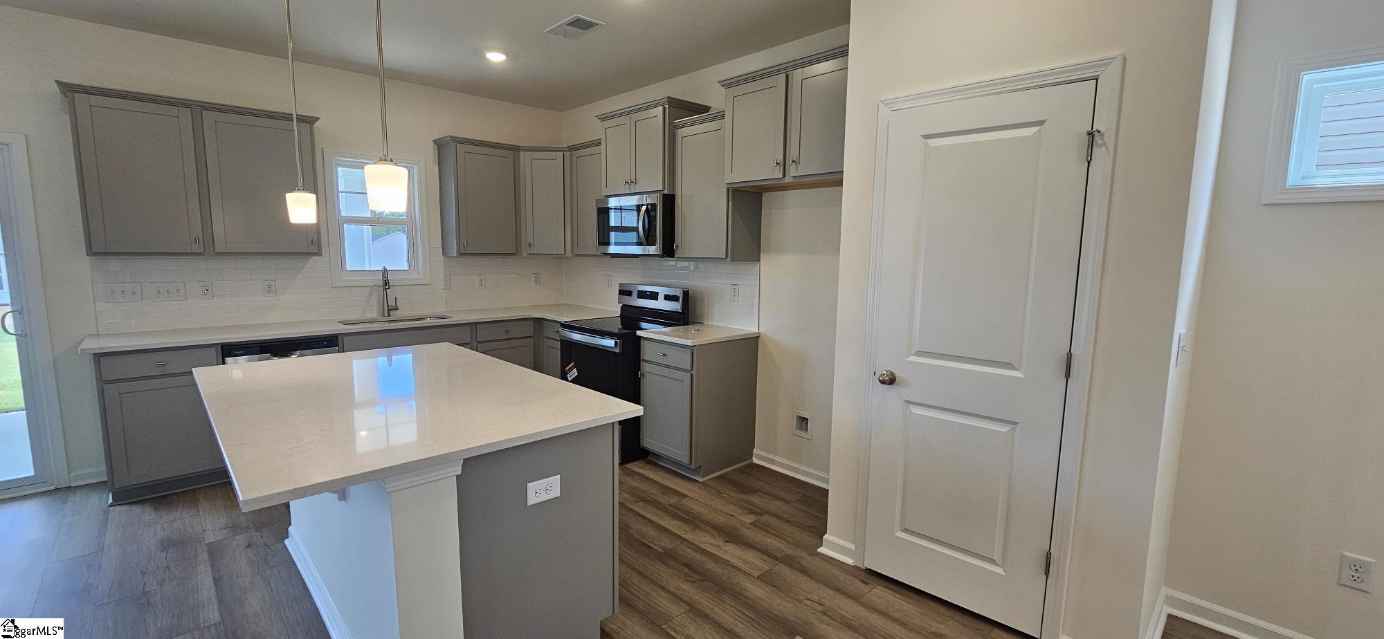 MLS #1566136 image #8