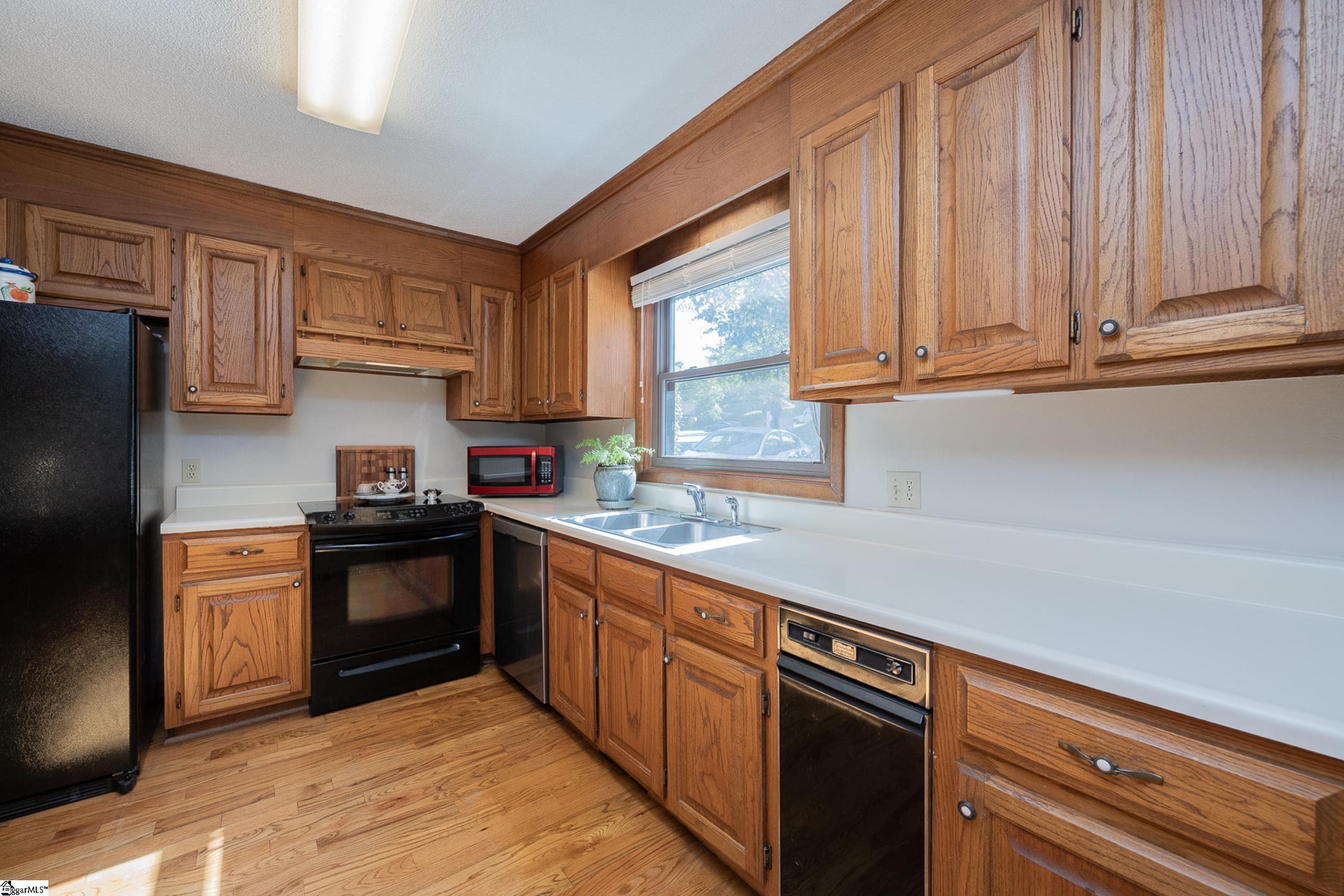 MLS #1567198 image #2