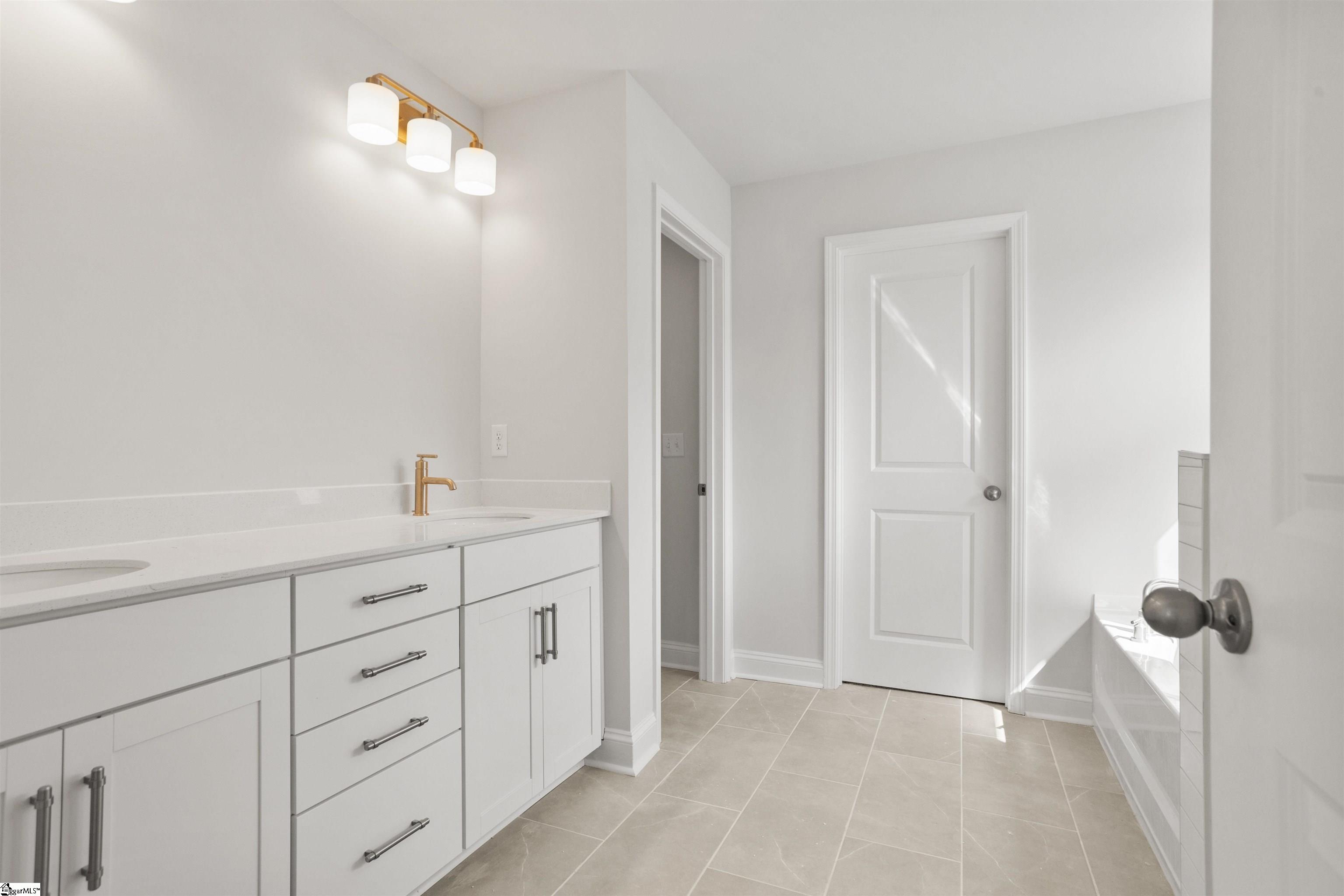 MLS #1567244 image #32