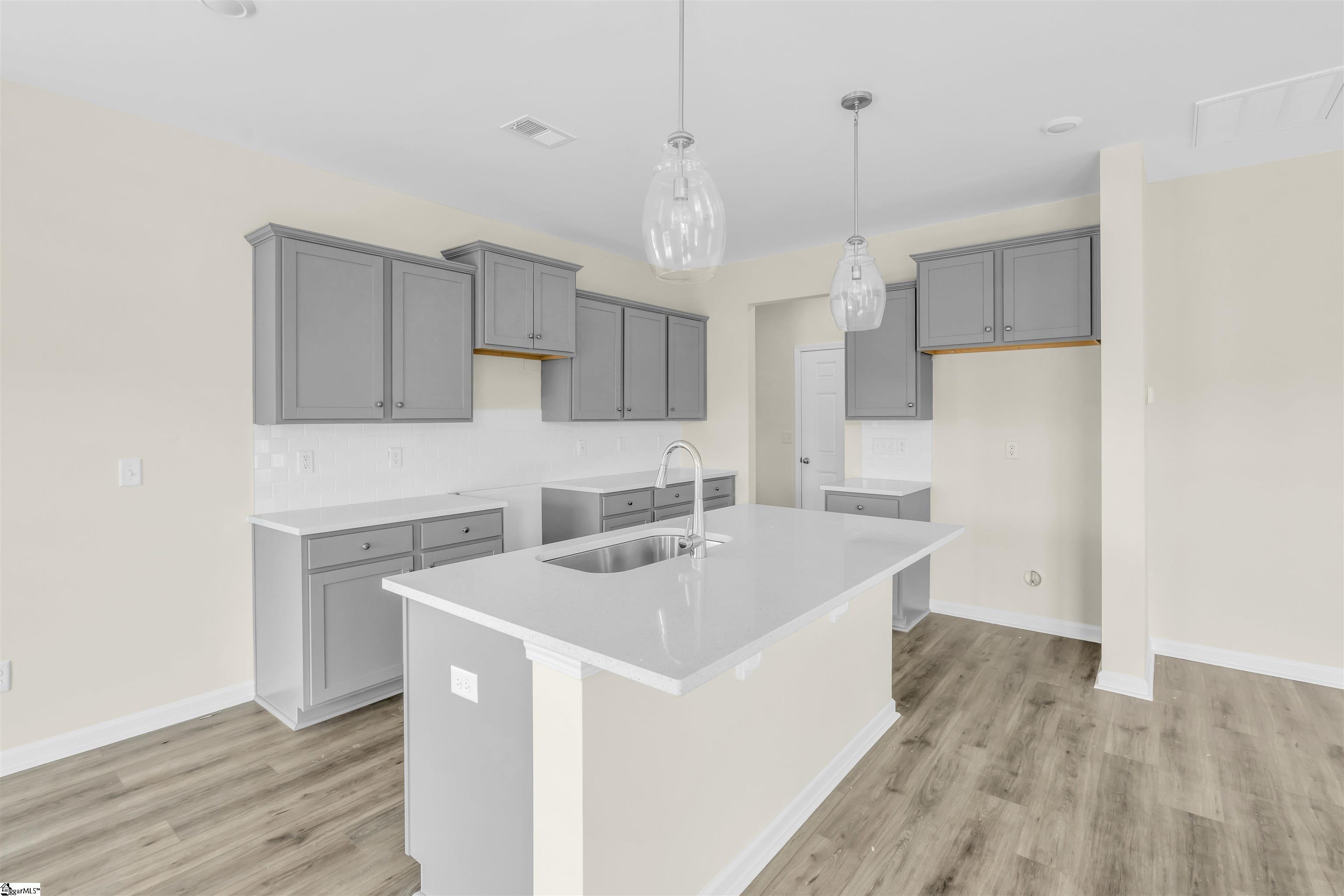 MLS #1568135 image #9