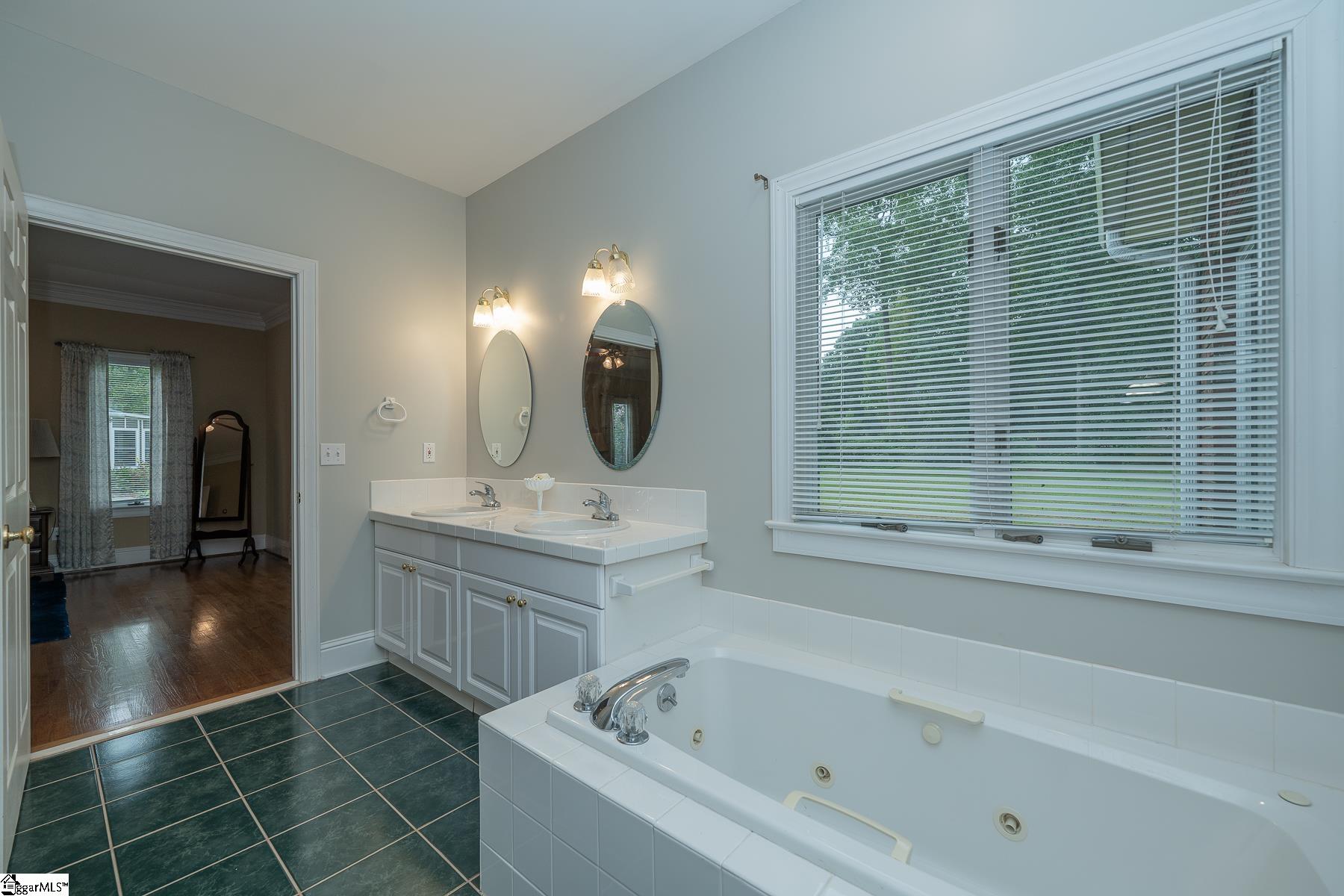 MLS #1568507 image #21