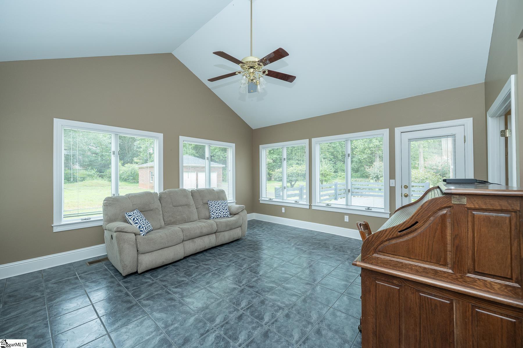 MLS #1568507 image #27