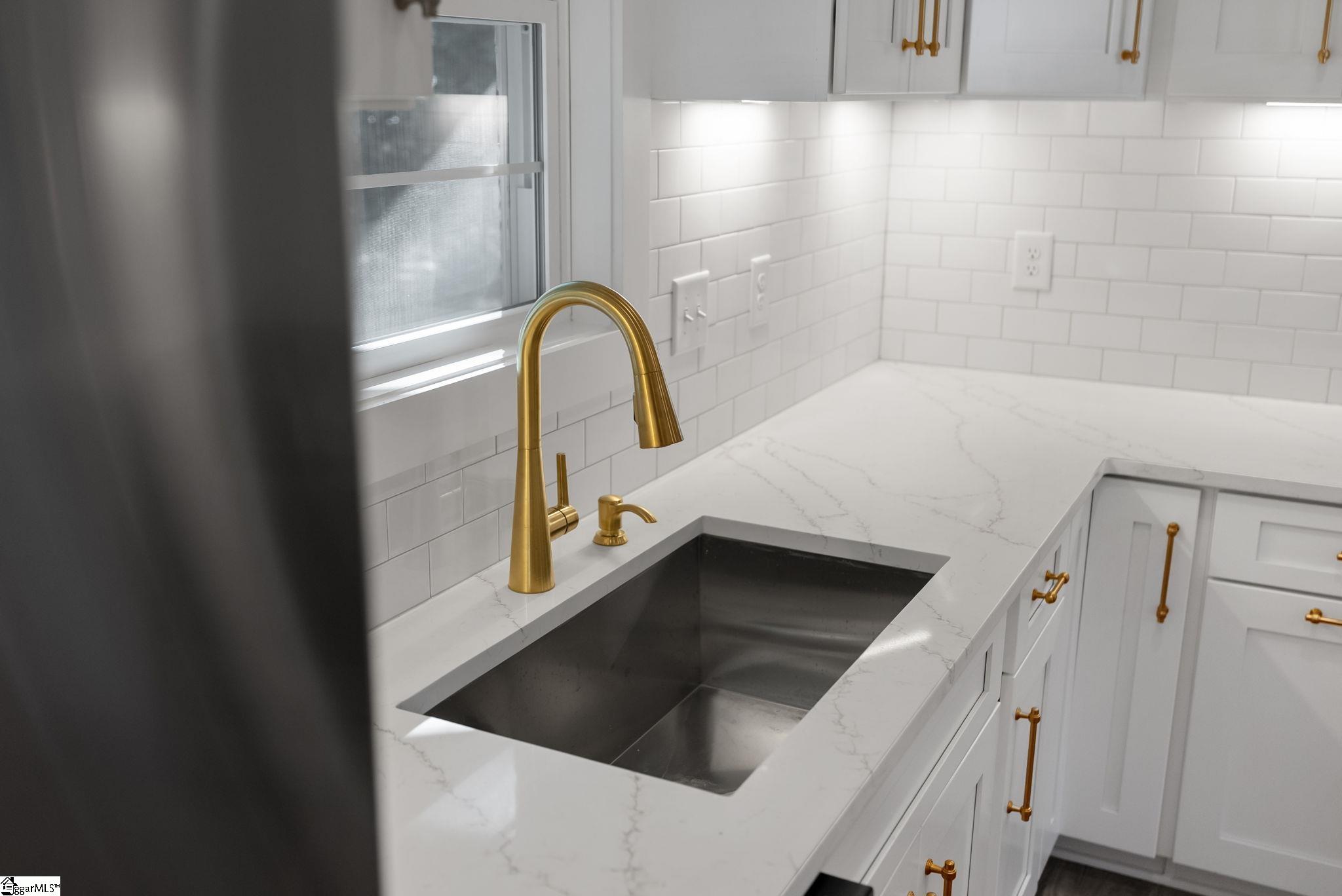 MLS #1568603 image #18