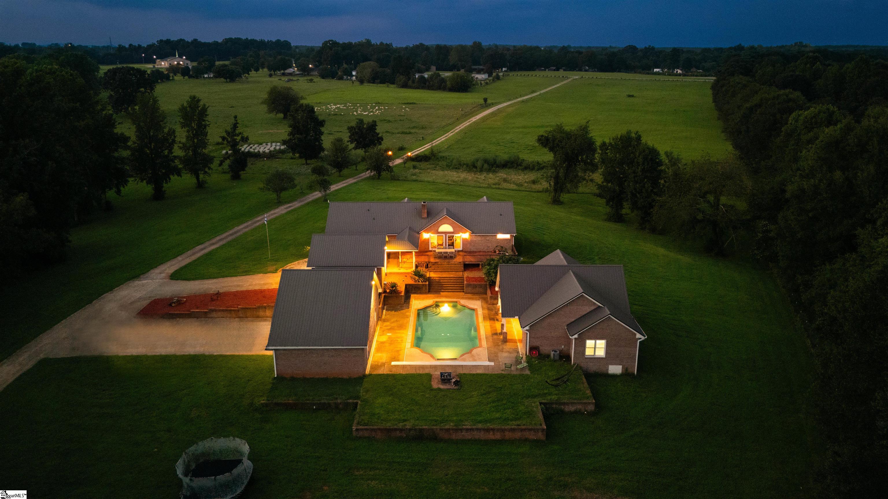 MLS #1568709 image #1