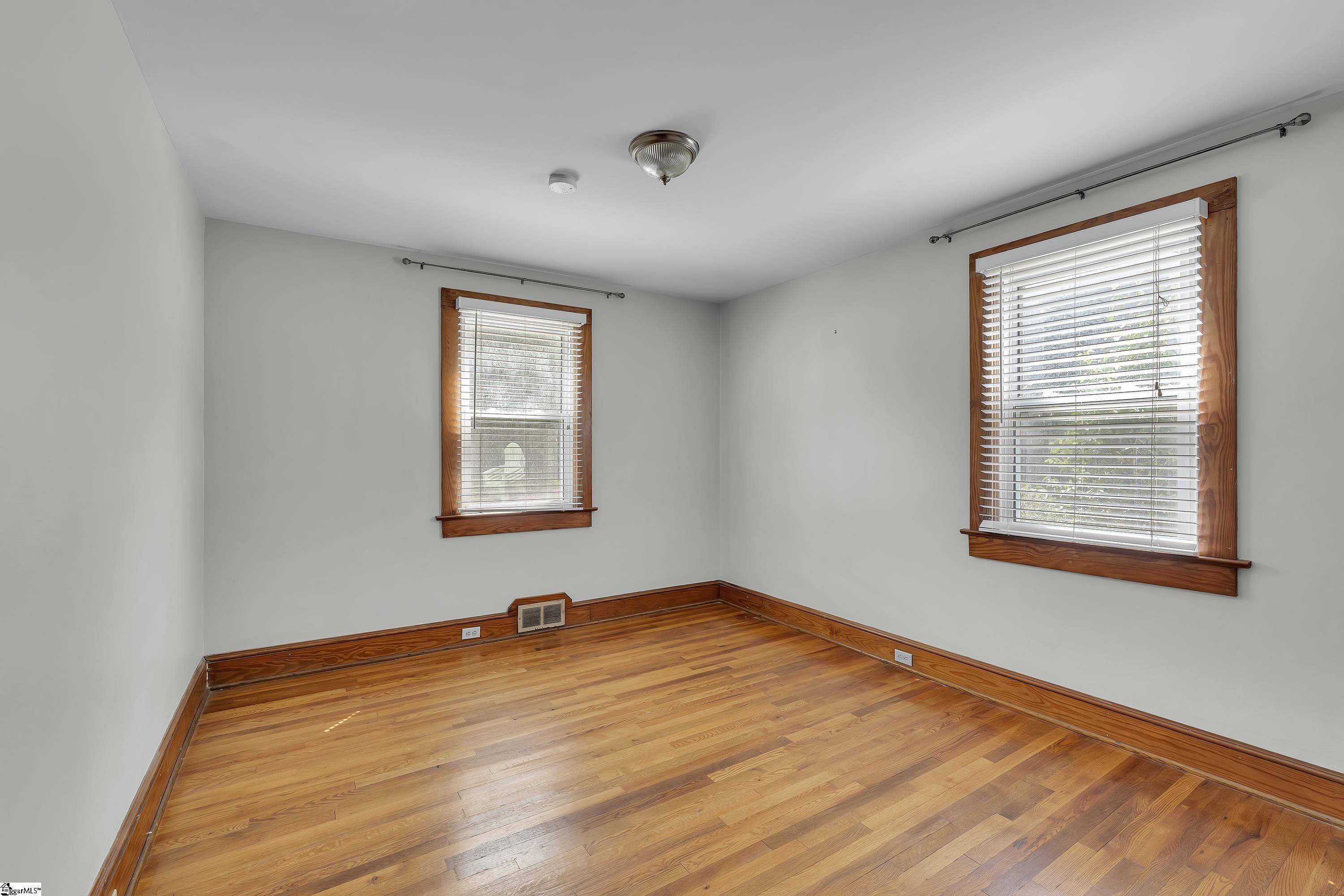 MLS #1568961 image #11