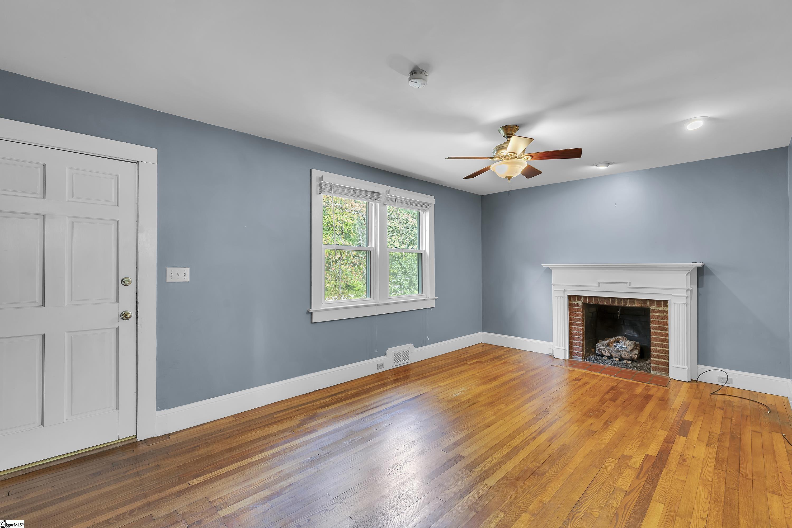 MLS #1568961 image #2