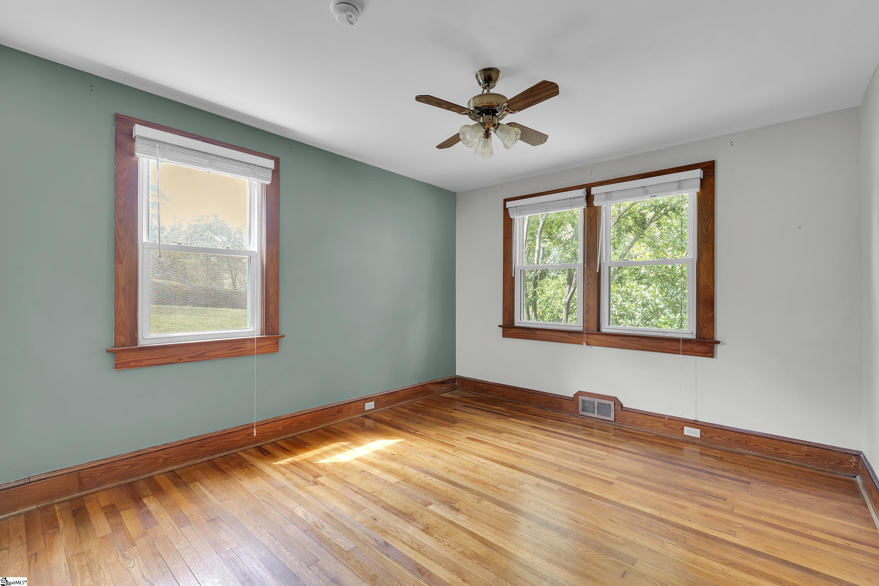 MLS #1568961 image #8