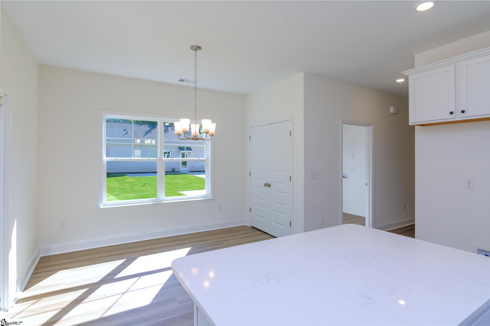 MLS #1568996 image #19