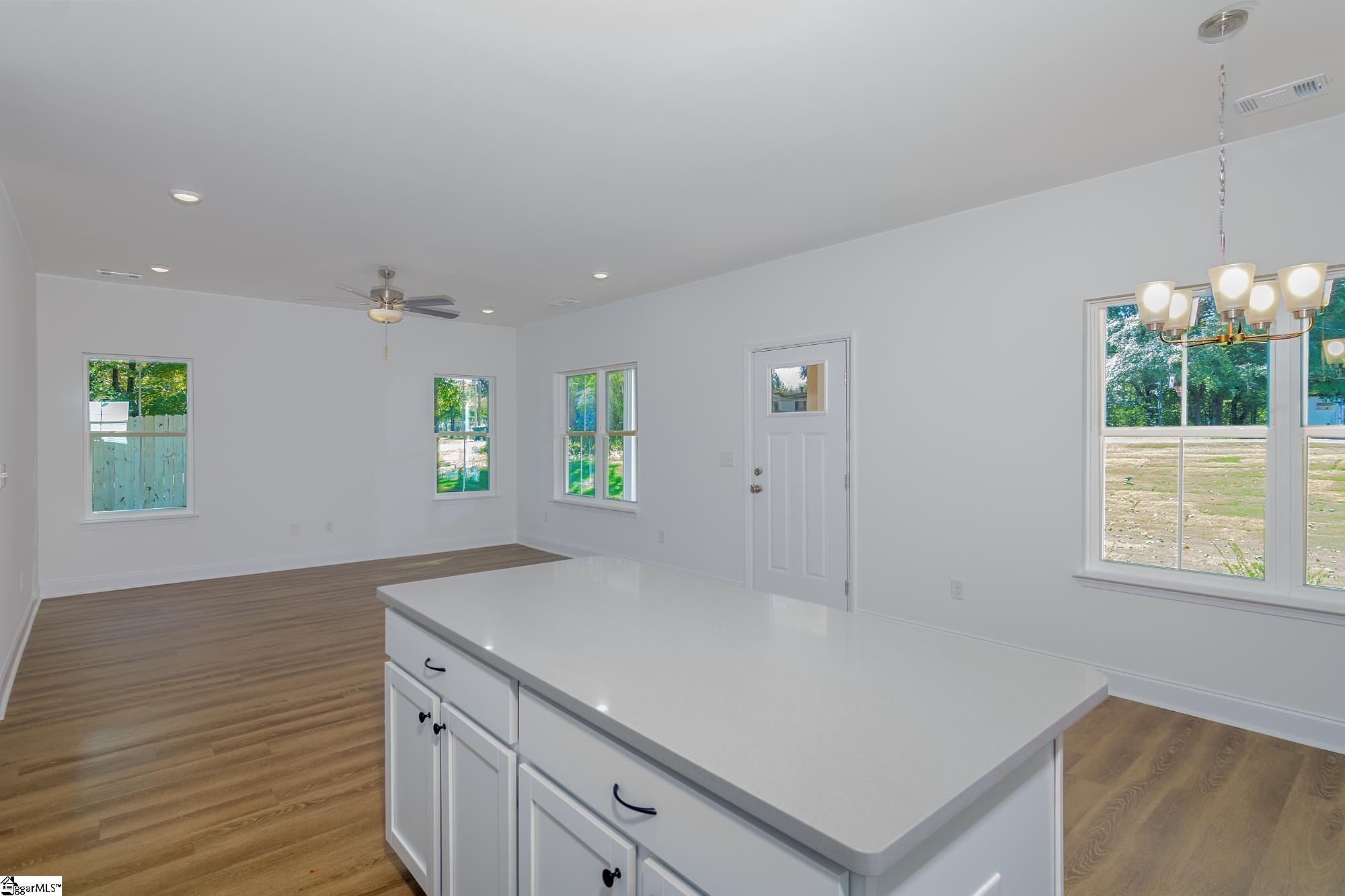 MLS #1568997 image #25