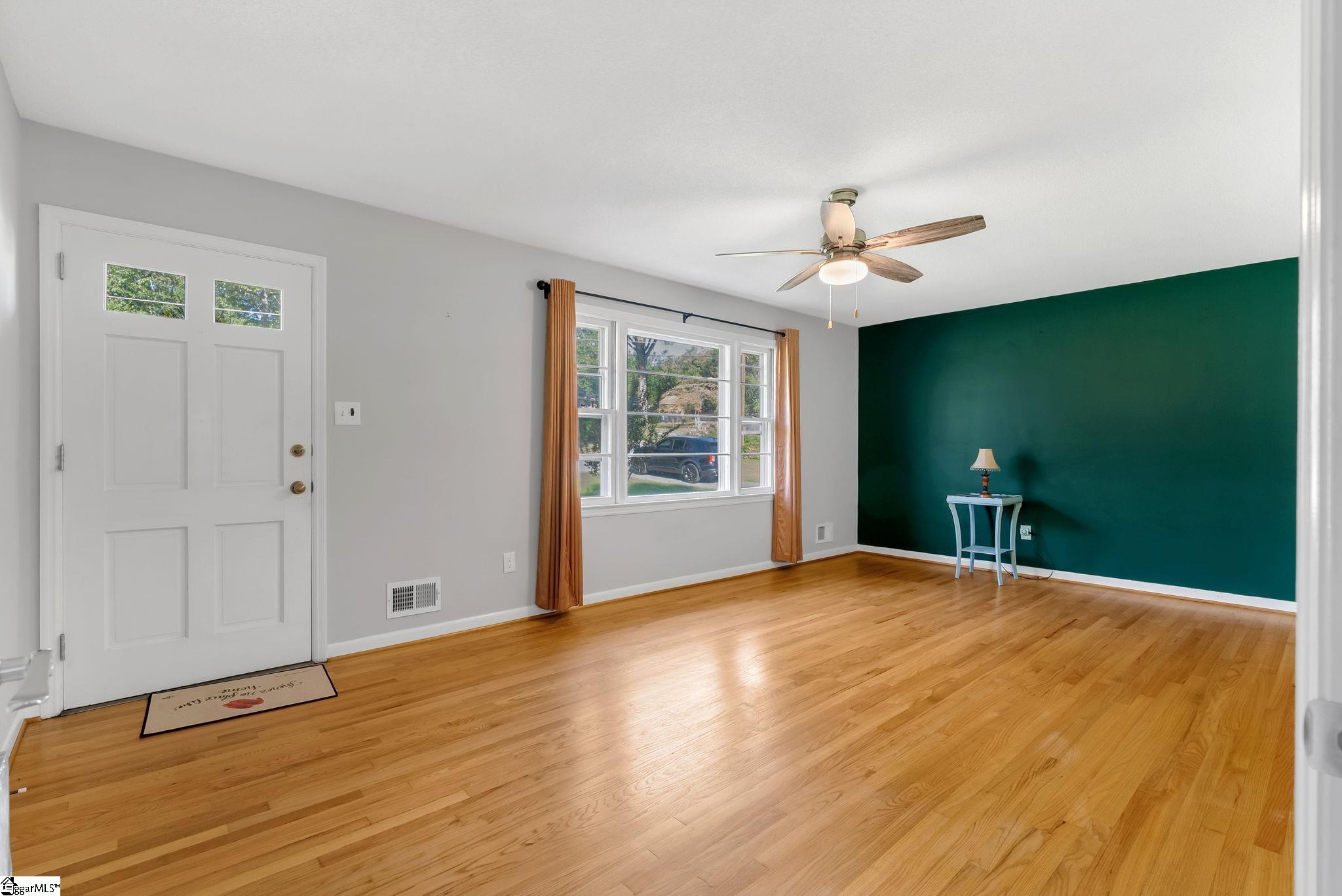 MLS #1569023 image #2