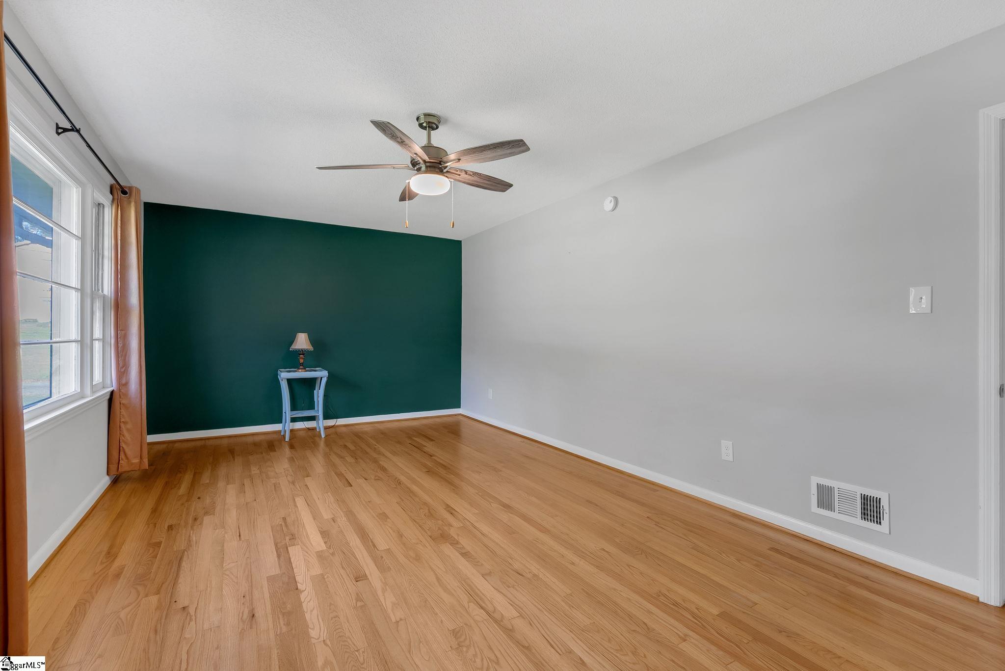 MLS #1569023 image #3