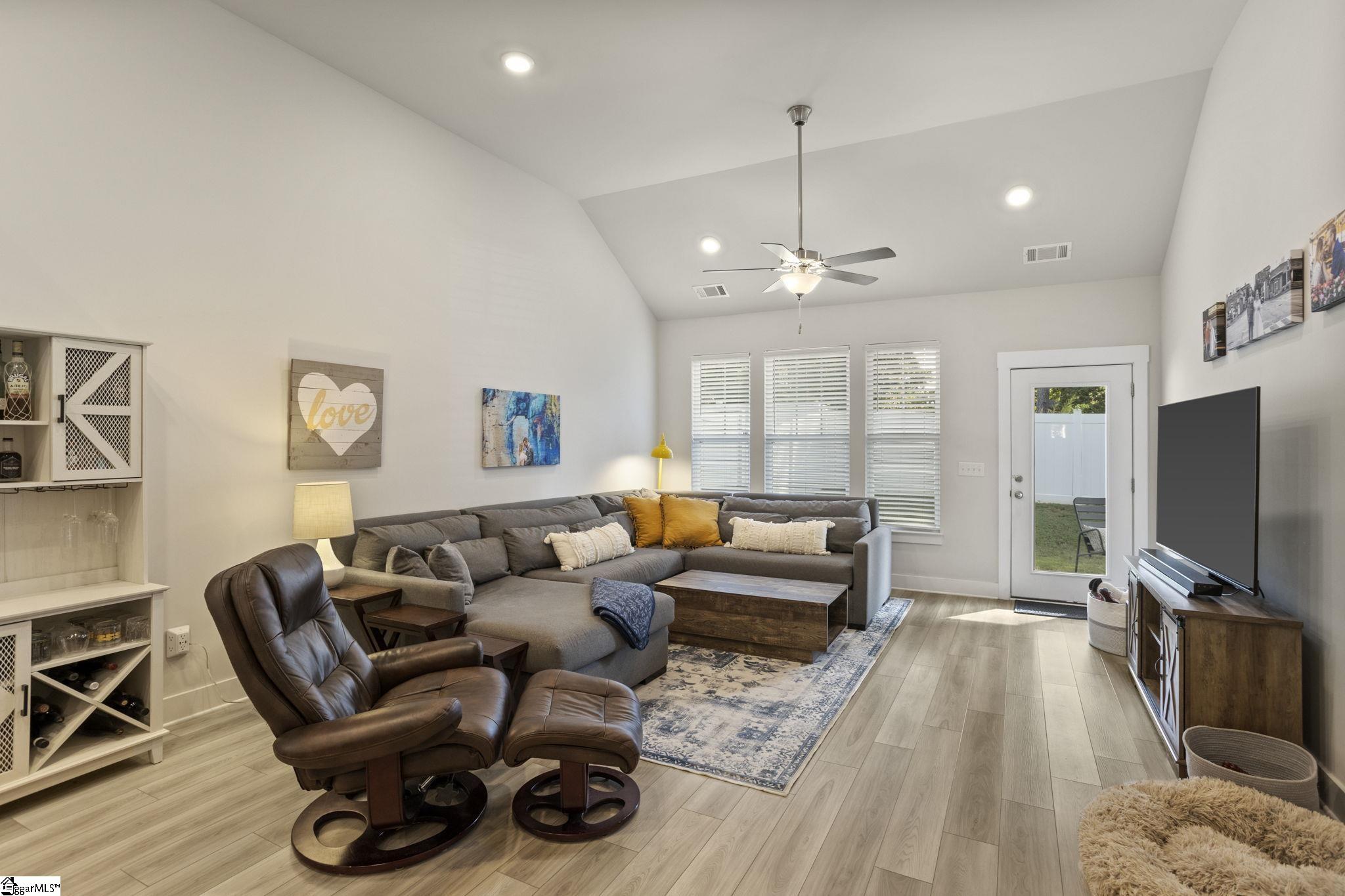 MLS #1569075 image #4