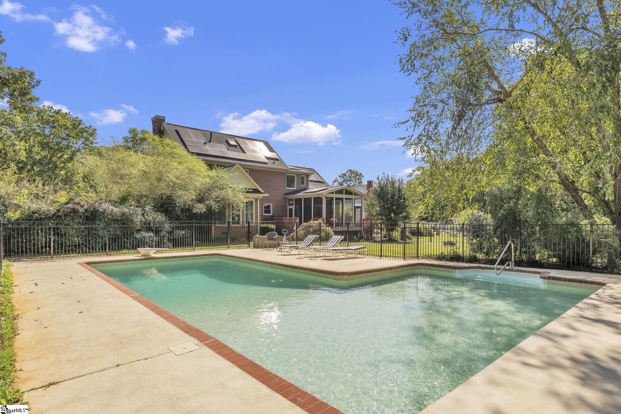 MLS #1569134 image #1