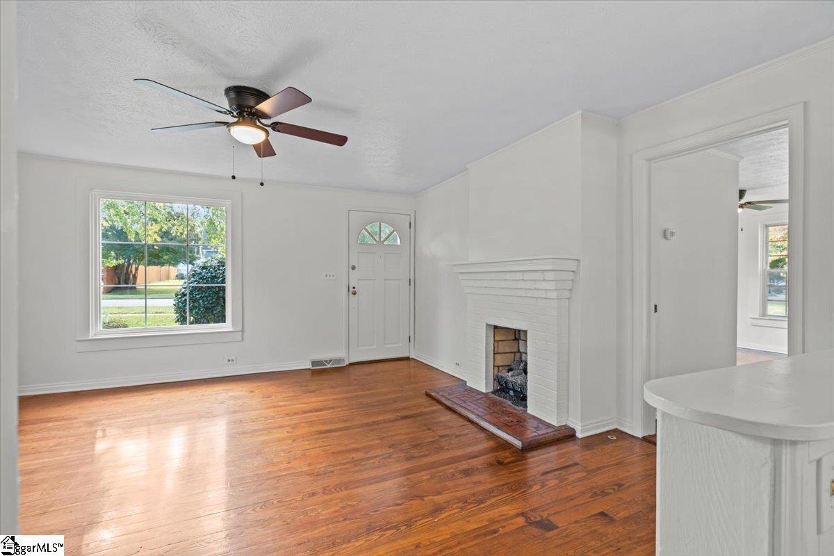 MLS #1569188 image #3