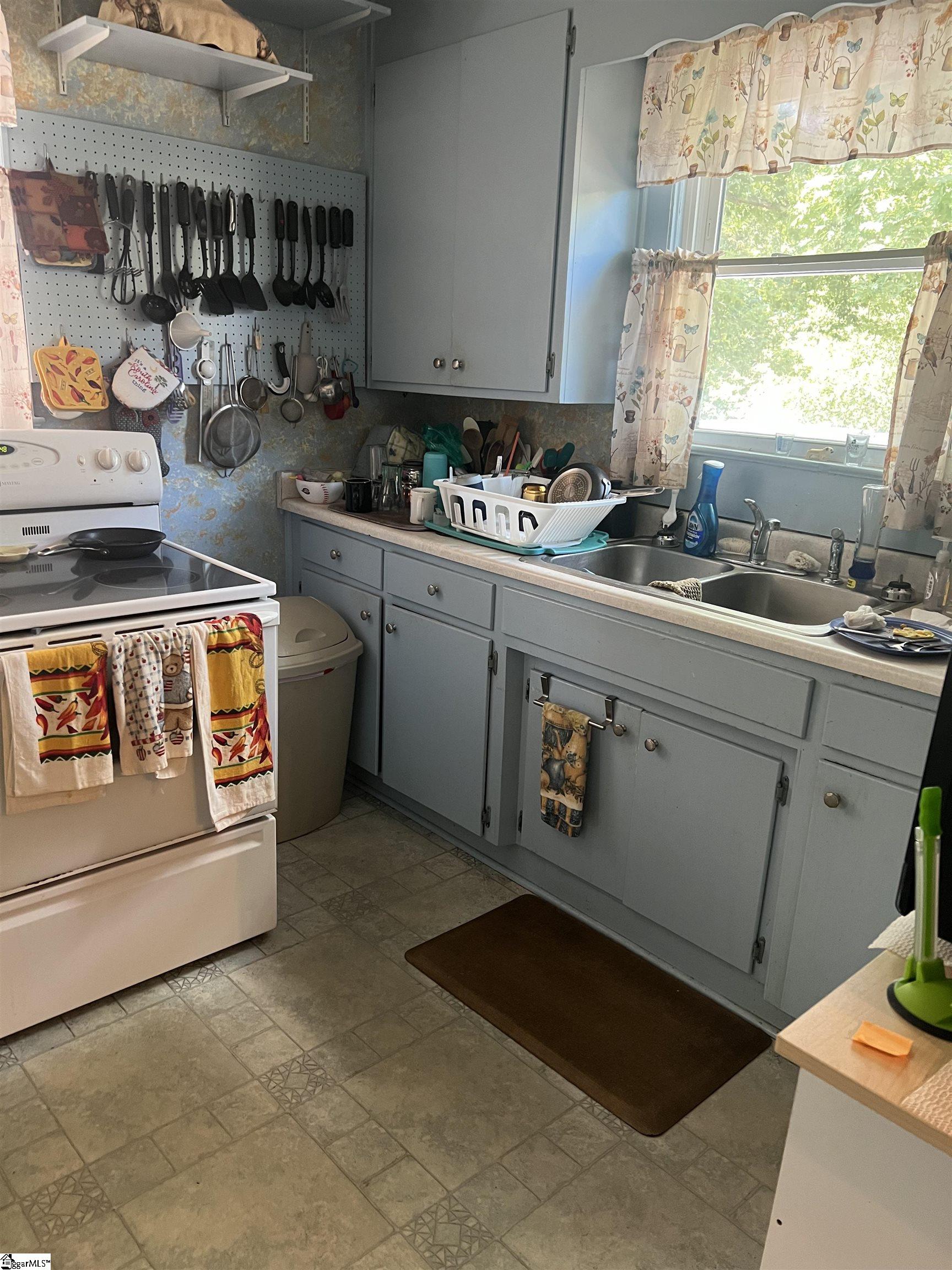 MLS #1569363 image #2