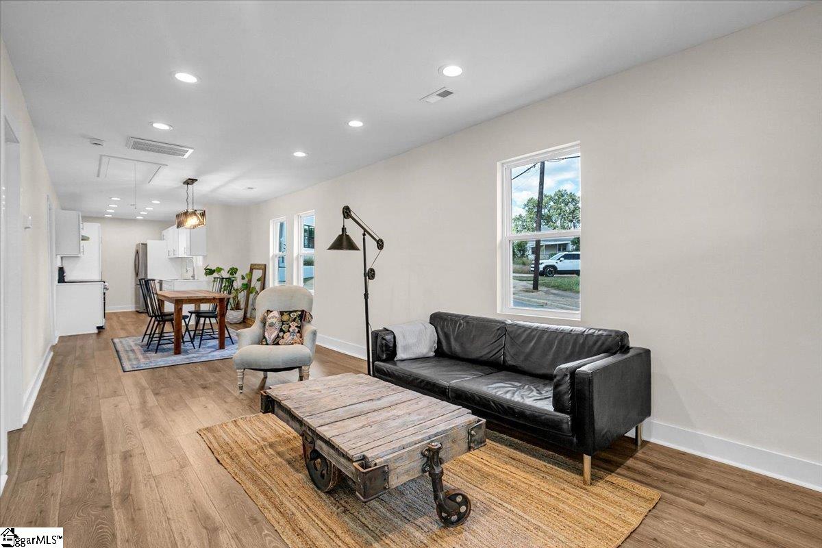 MLS #1569383 image #2