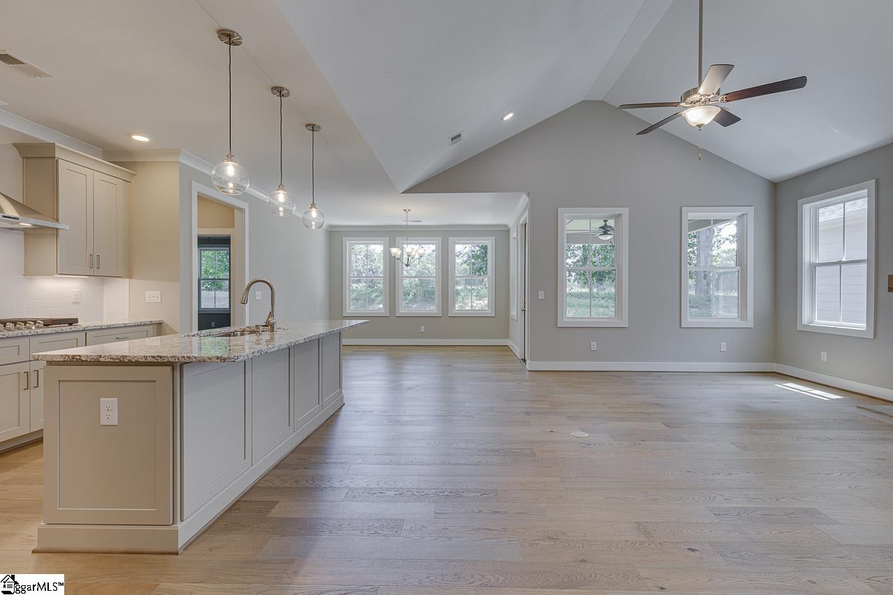 MLS #1569388 image #11