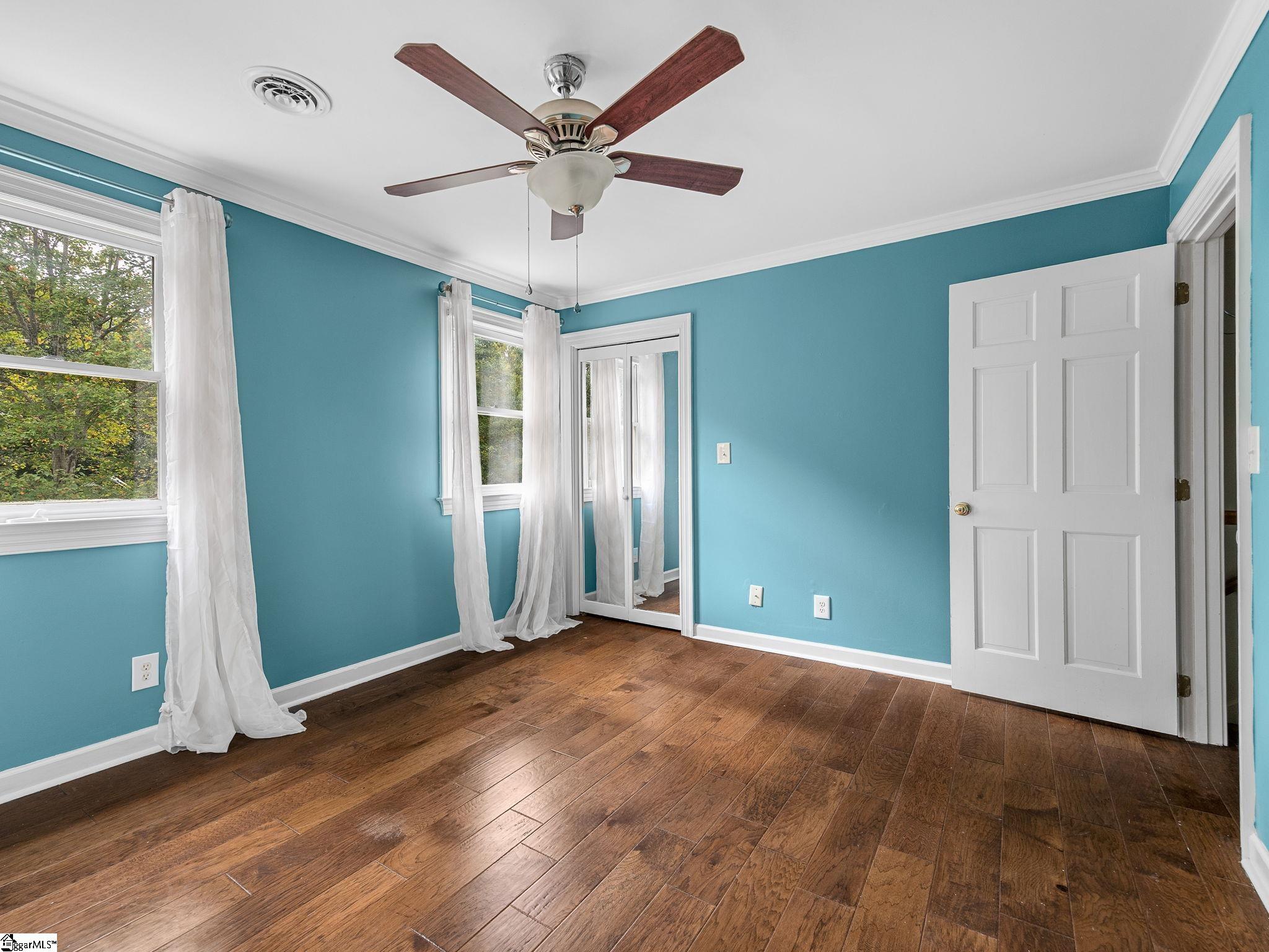 MLS #1569546 image #35