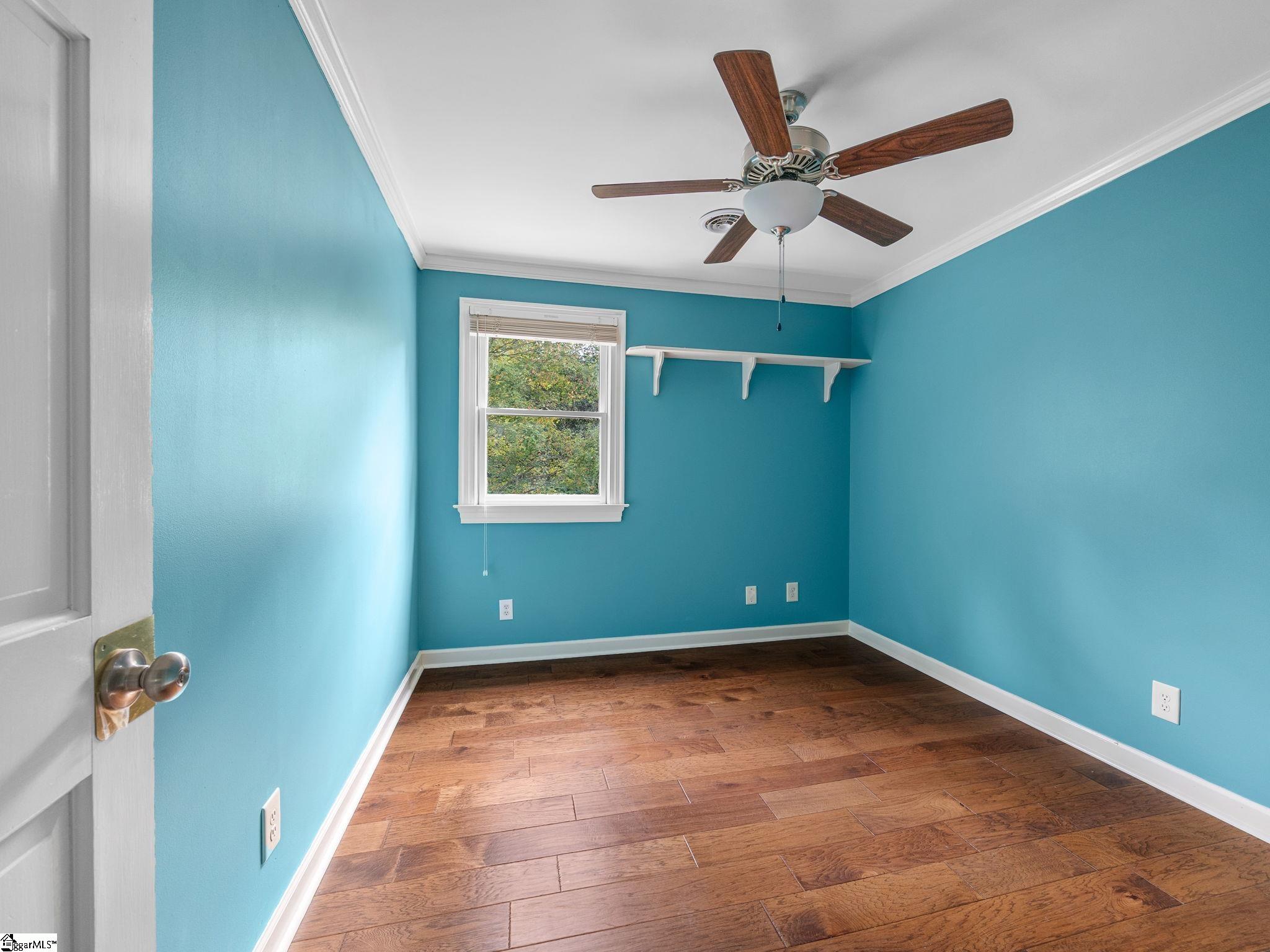 MLS #1569546 image #40