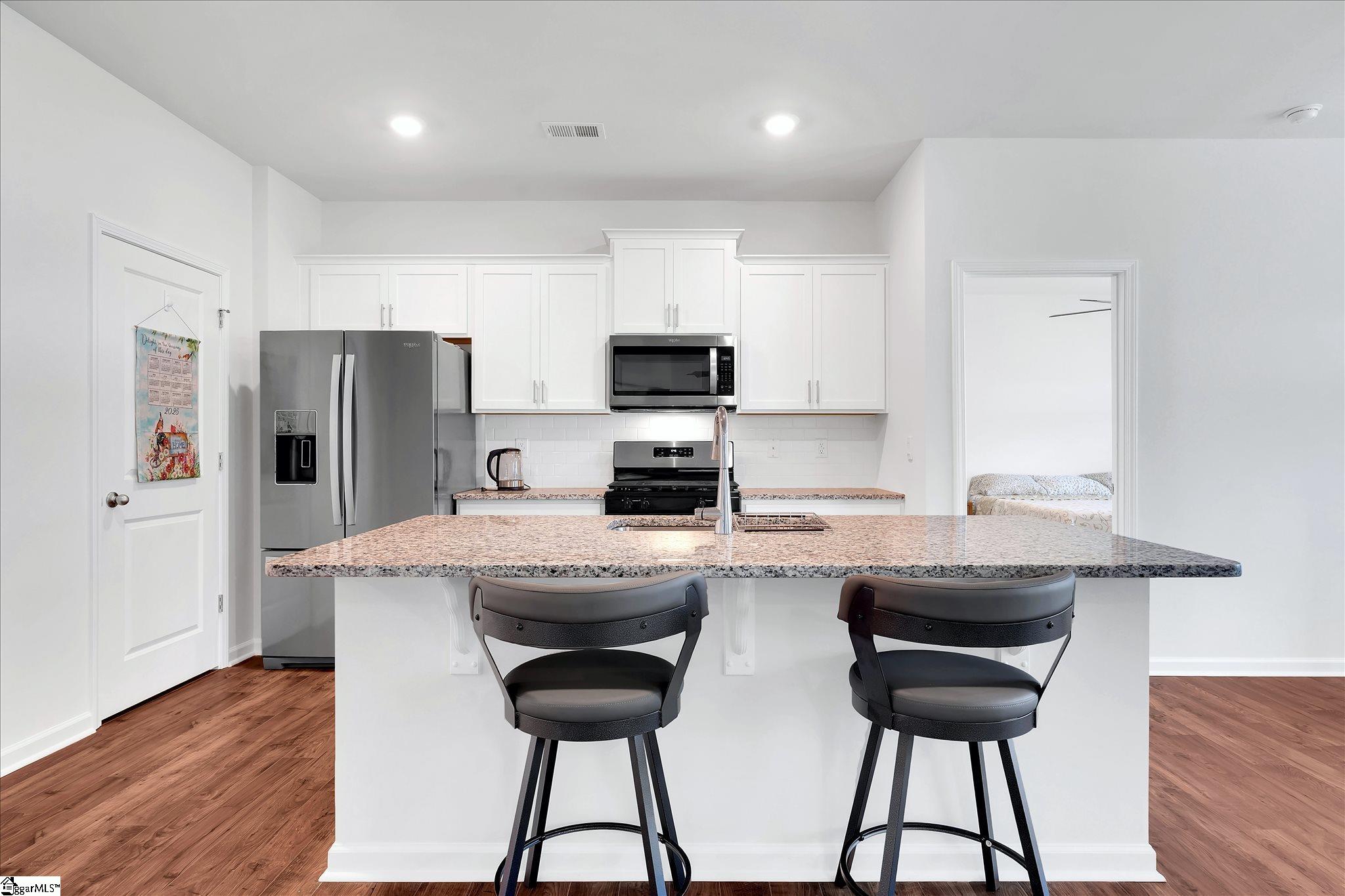 MLS #1569588 image #2