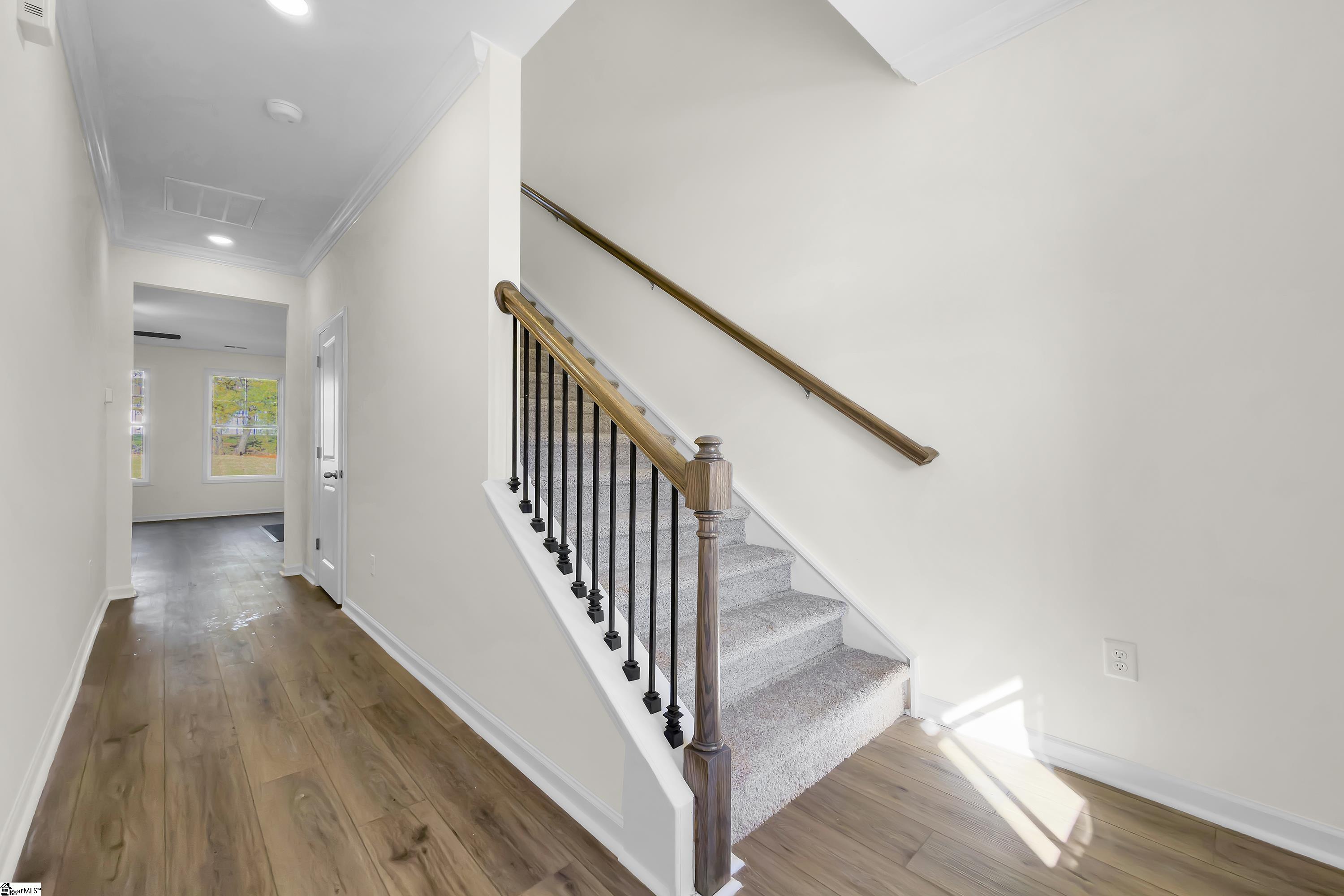 MLS #1569668 image #2