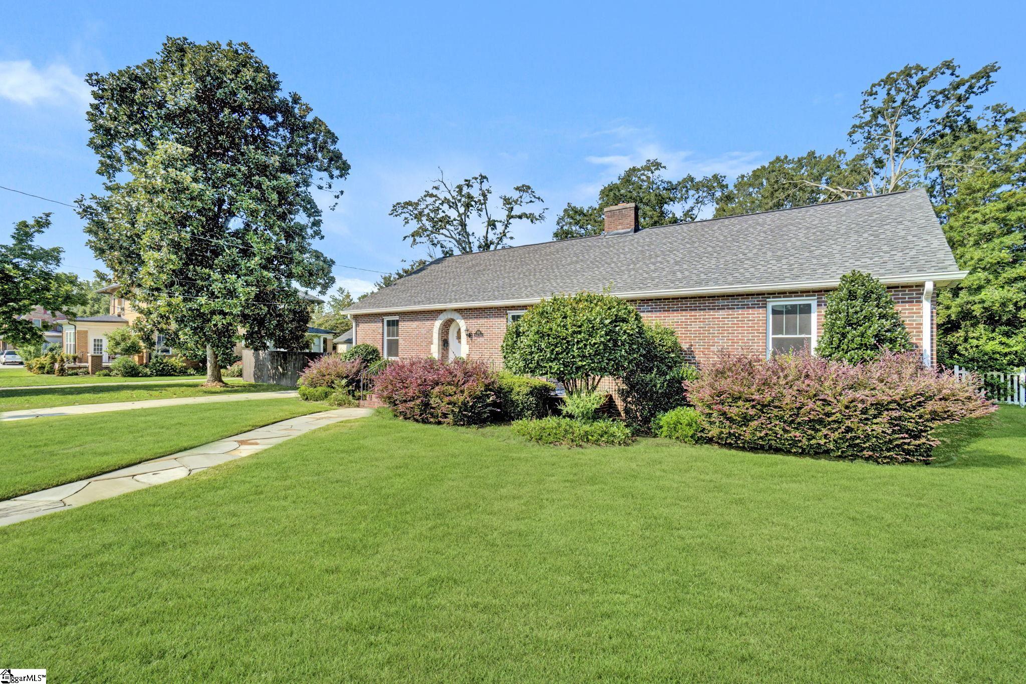 306 Hickory Street, Clinton SC 29325