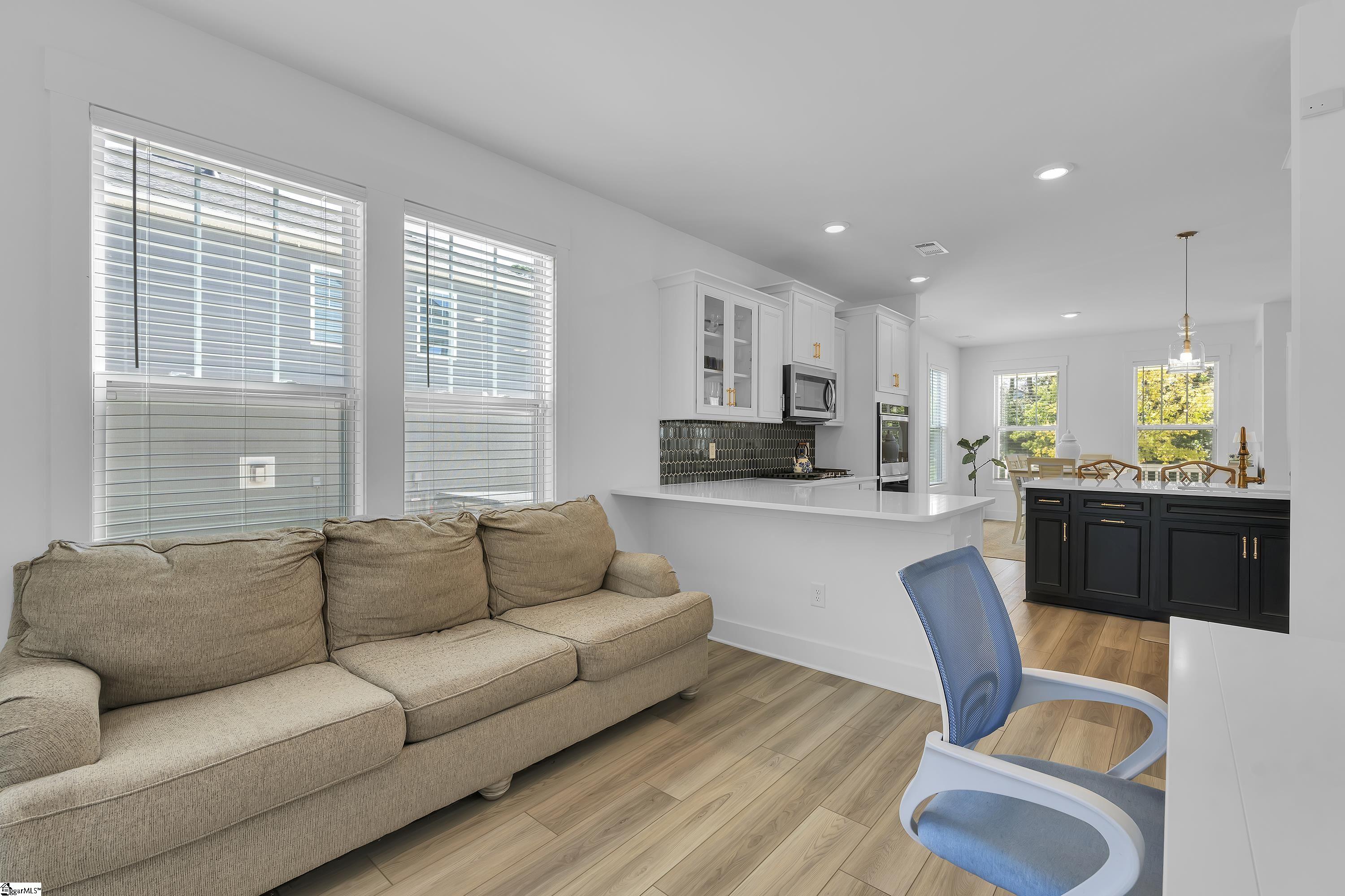 MLS #1569752 image #10