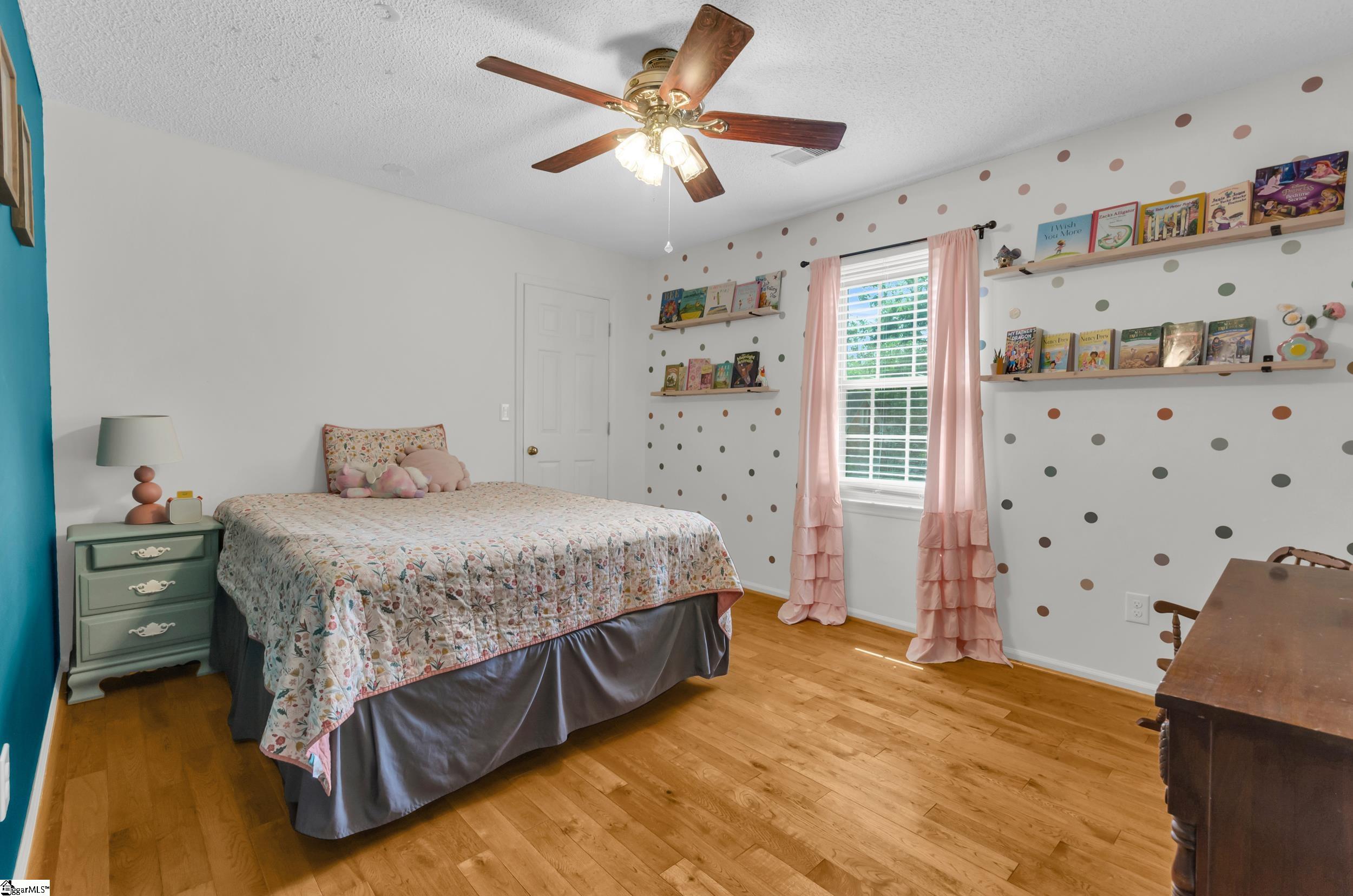 MLS #1569799 image #24