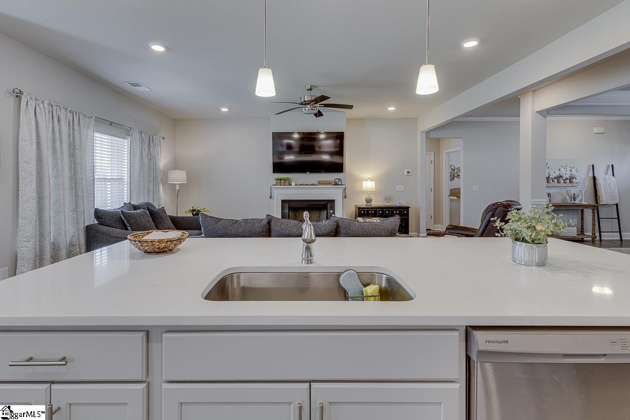 MLS #1569828 image #16