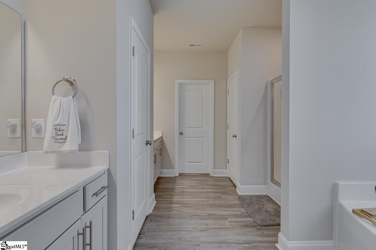 MLS #1569828 image #28