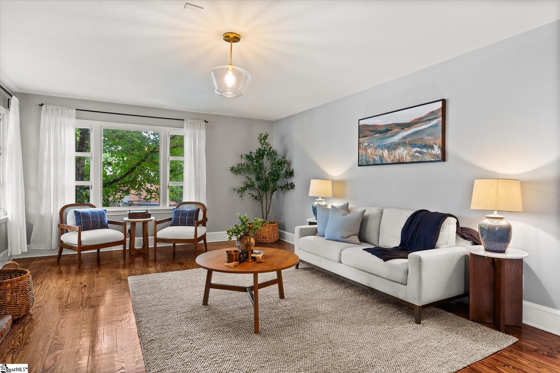 MLS #1569843 image #1