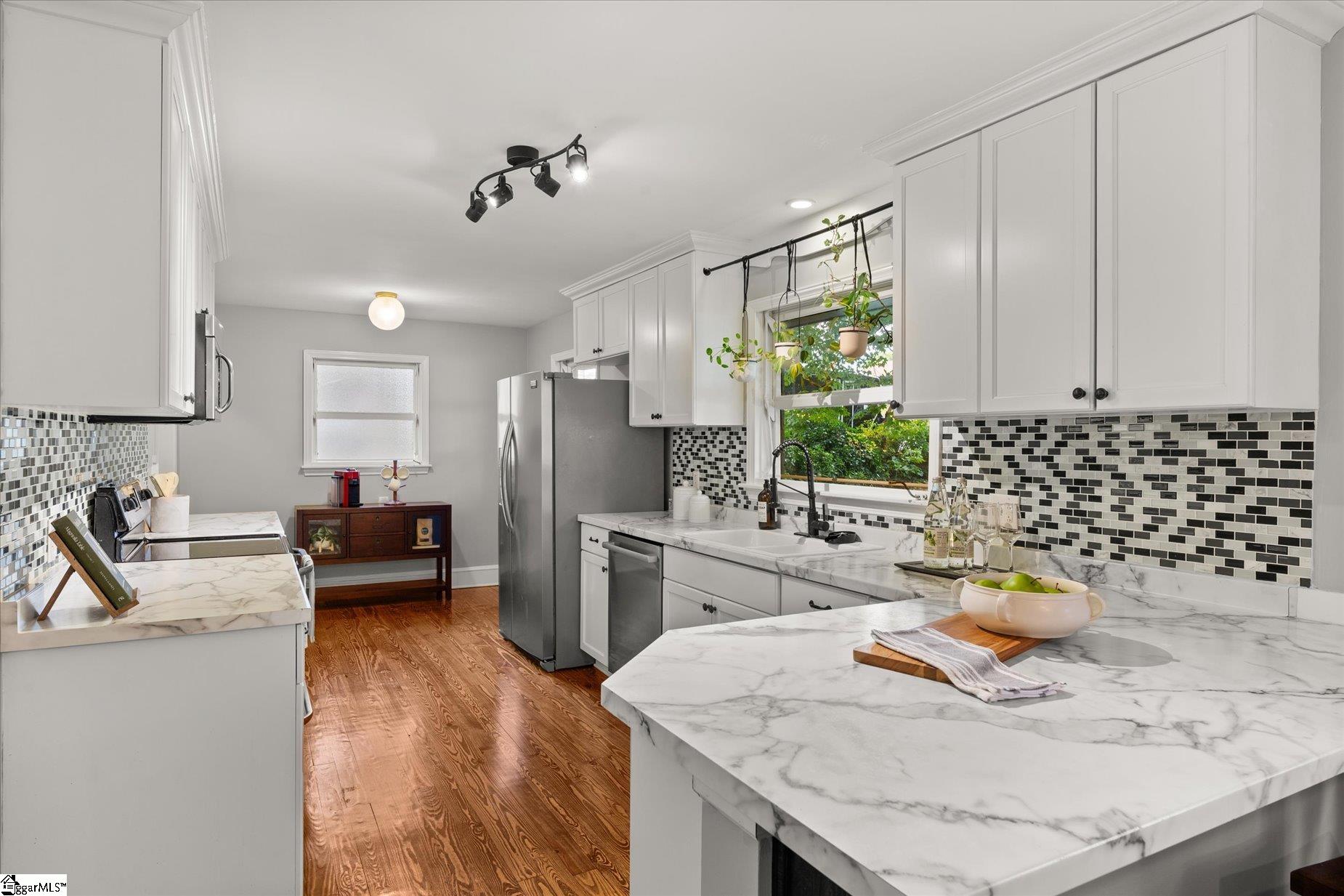 MLS #1569843 image #2