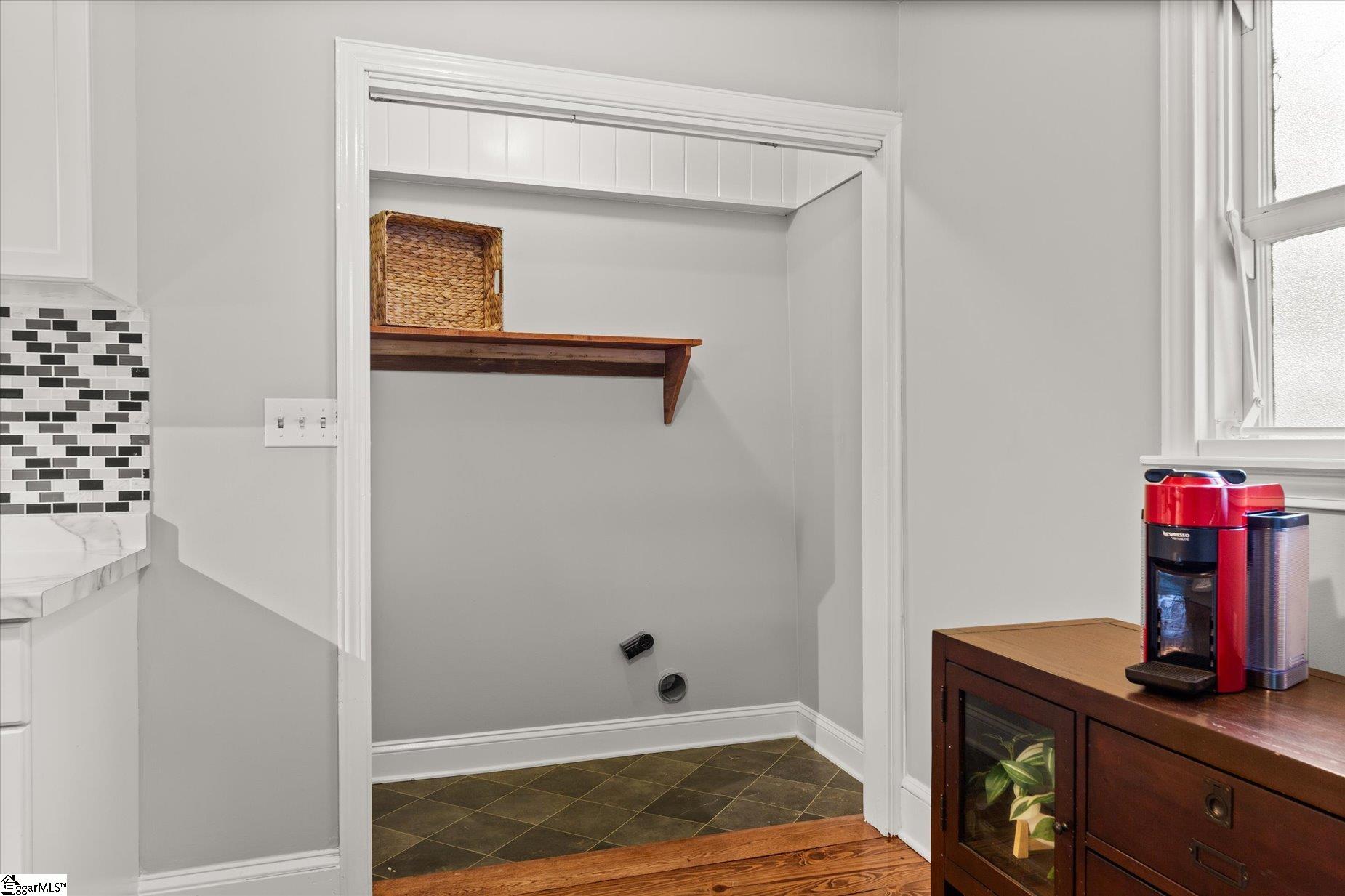 MLS #1569843 image #28