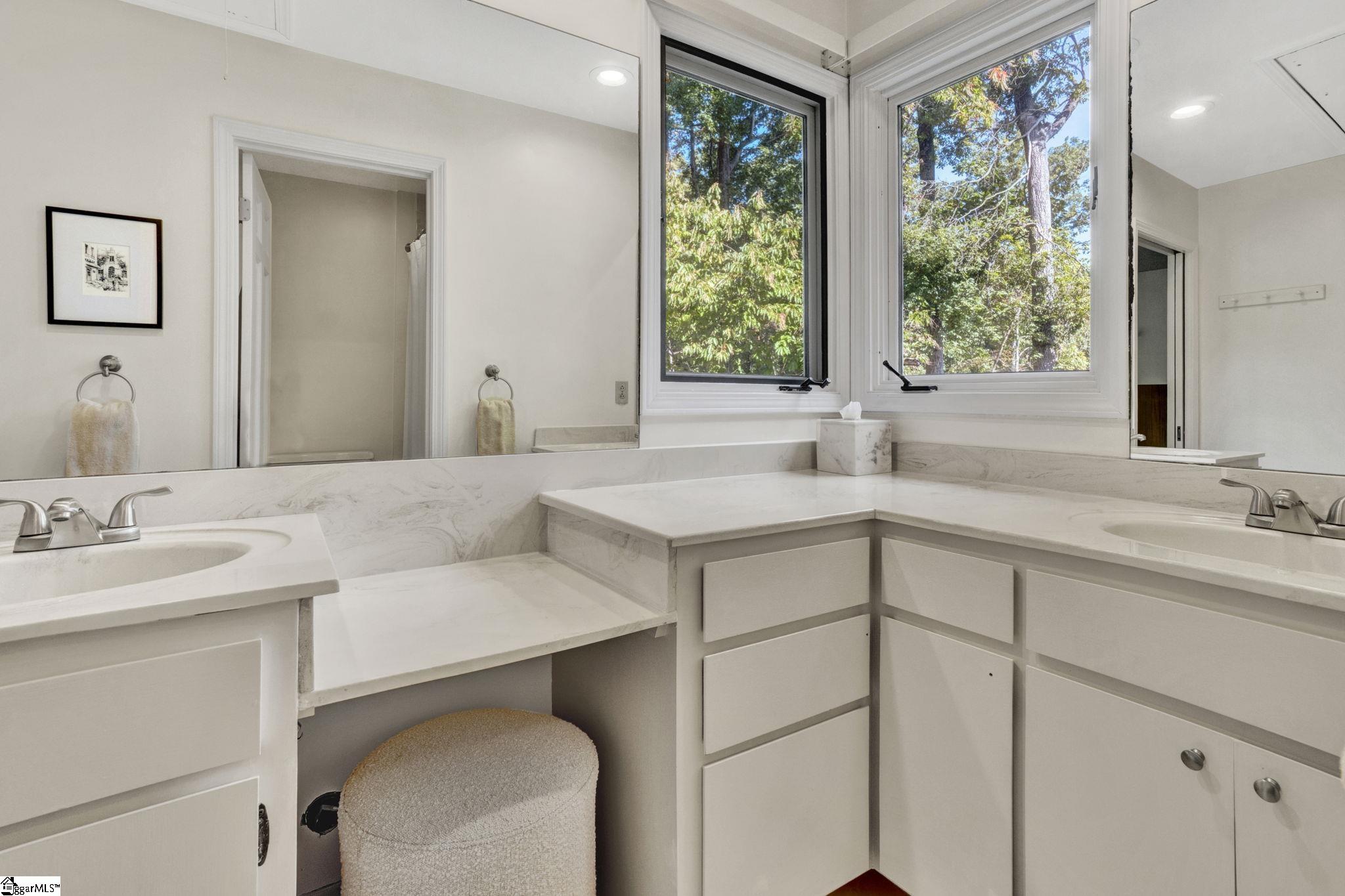 MLS #1569856 image #23