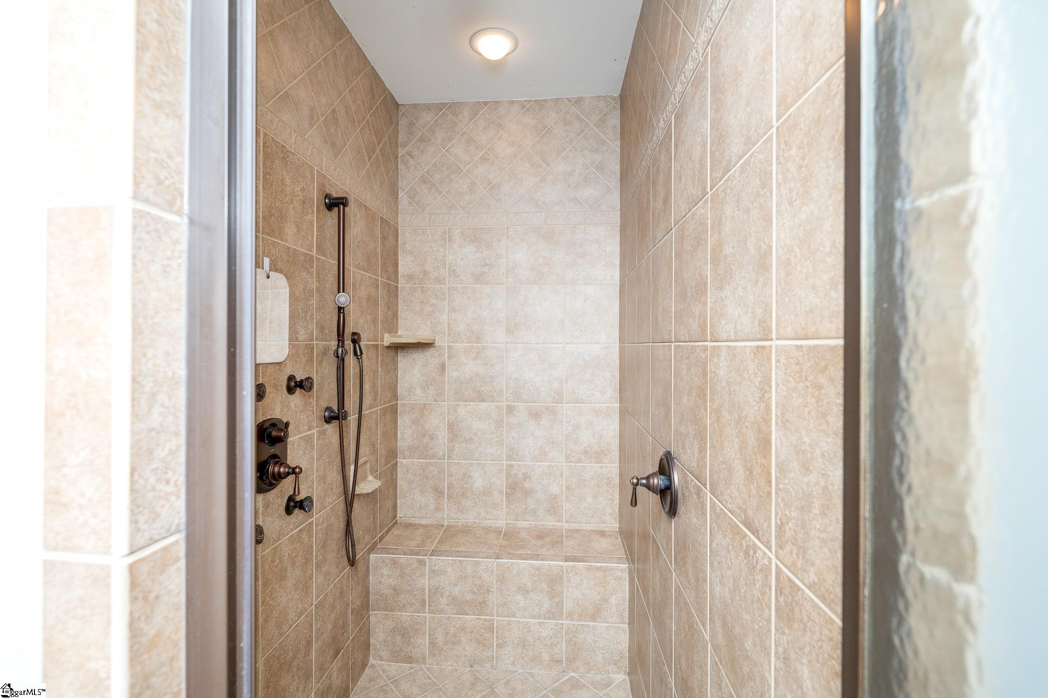 MLS #1569863 image #21