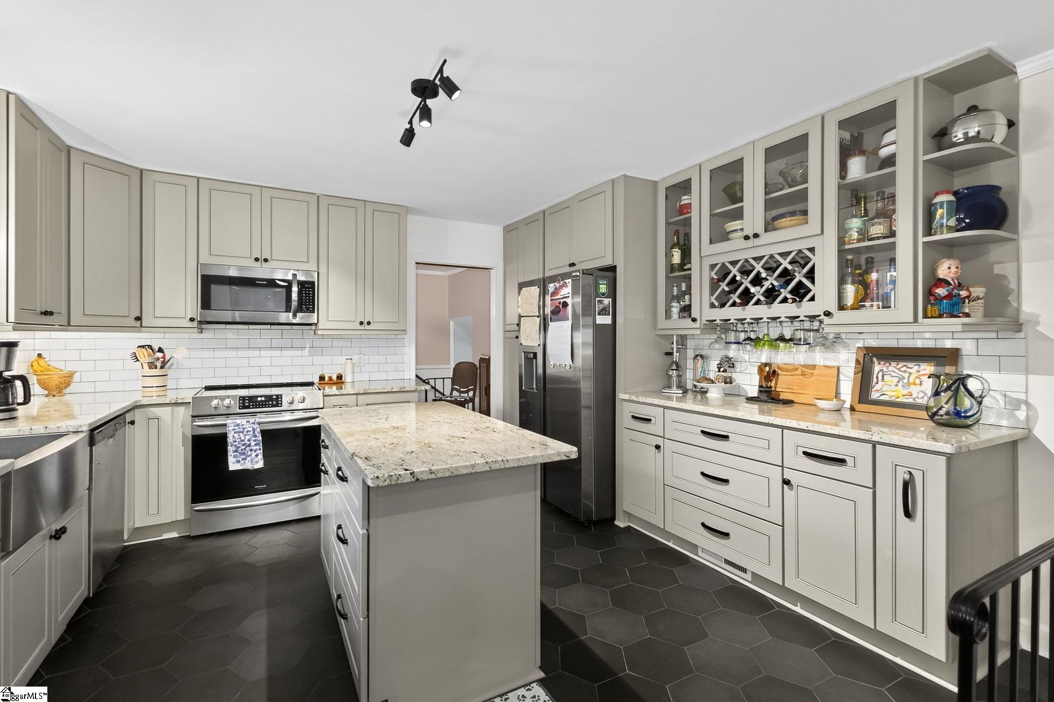 MLS #1569870 image #17