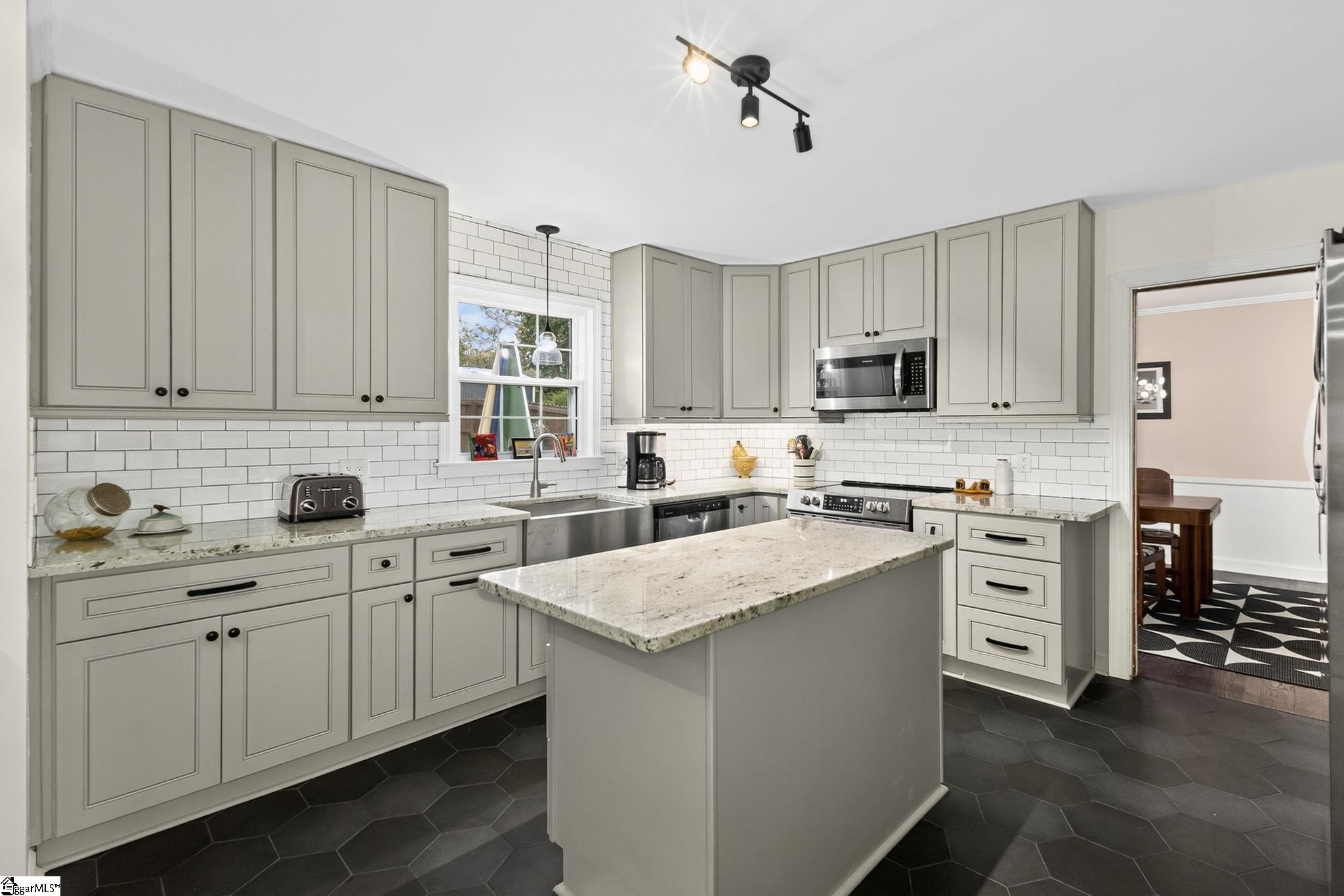 MLS #1569870 image #18